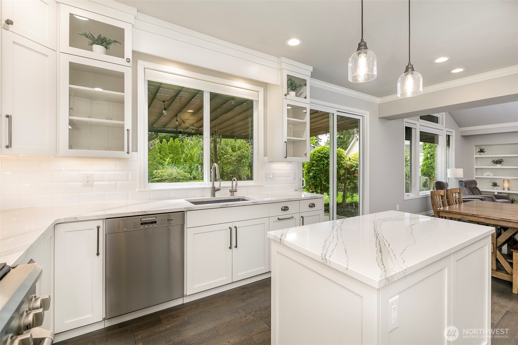 Entertaining or just casual meal prep--you'll love the views & features in this kitchen