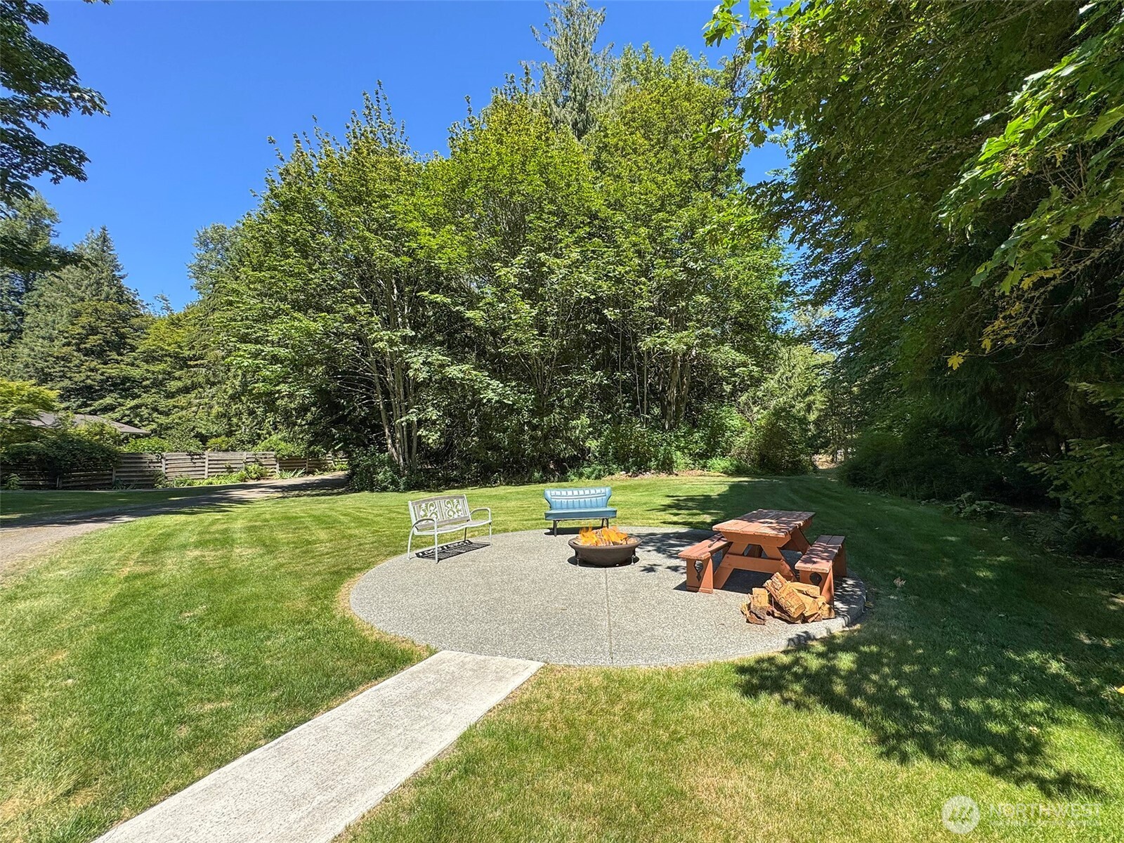 Fire pit patio