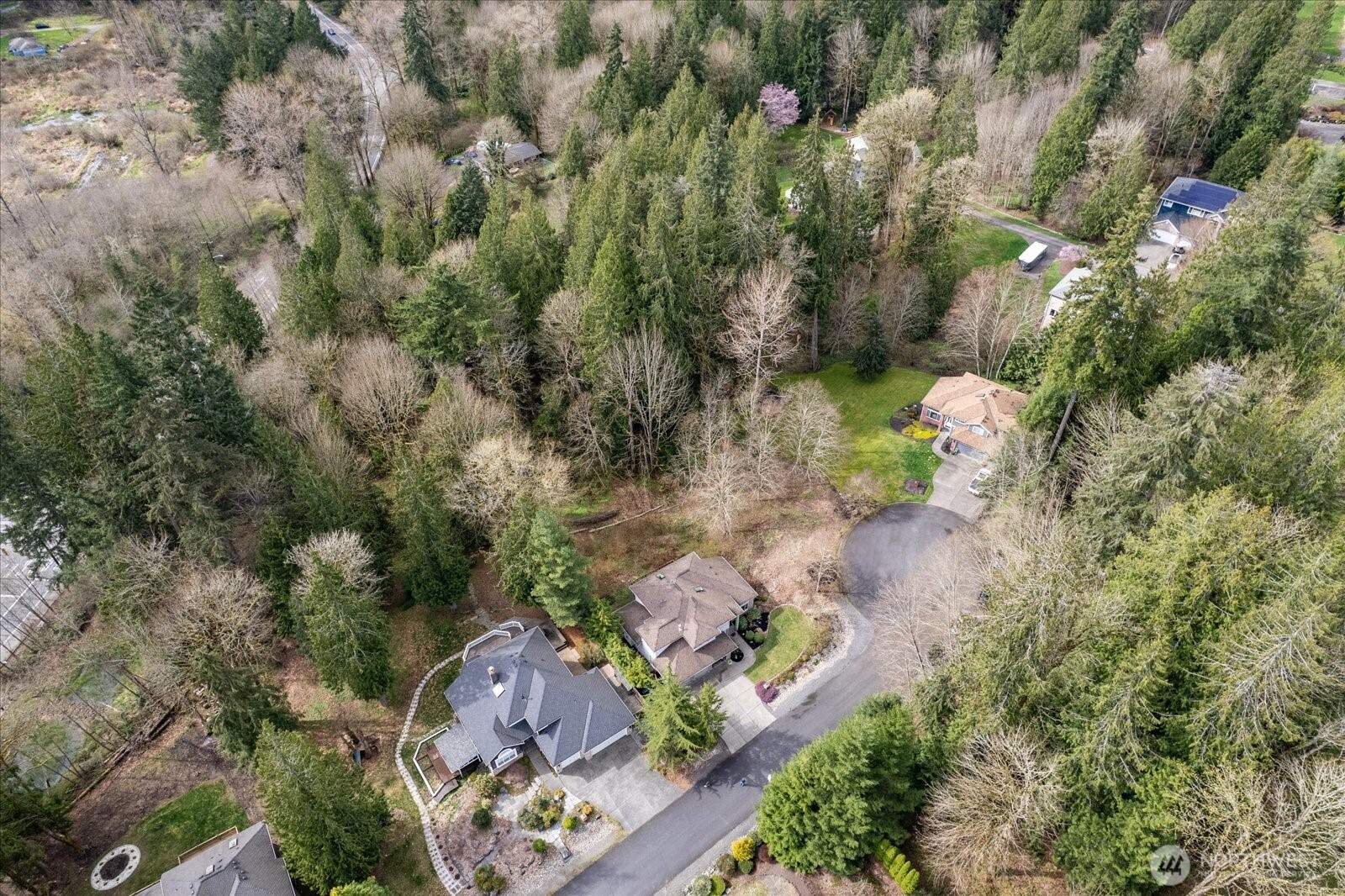 Developer used benefits of lot size & private road & gate to call it Condo.