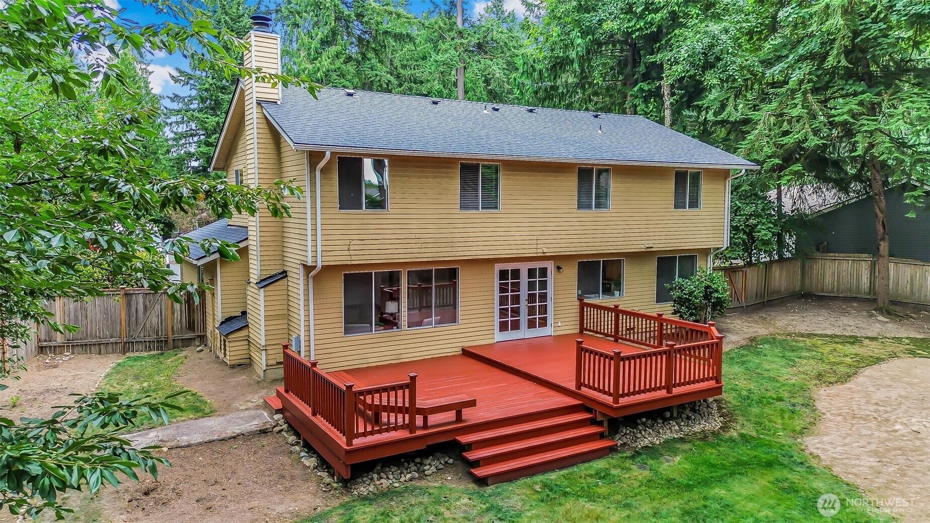 HUGE deck for entertaining