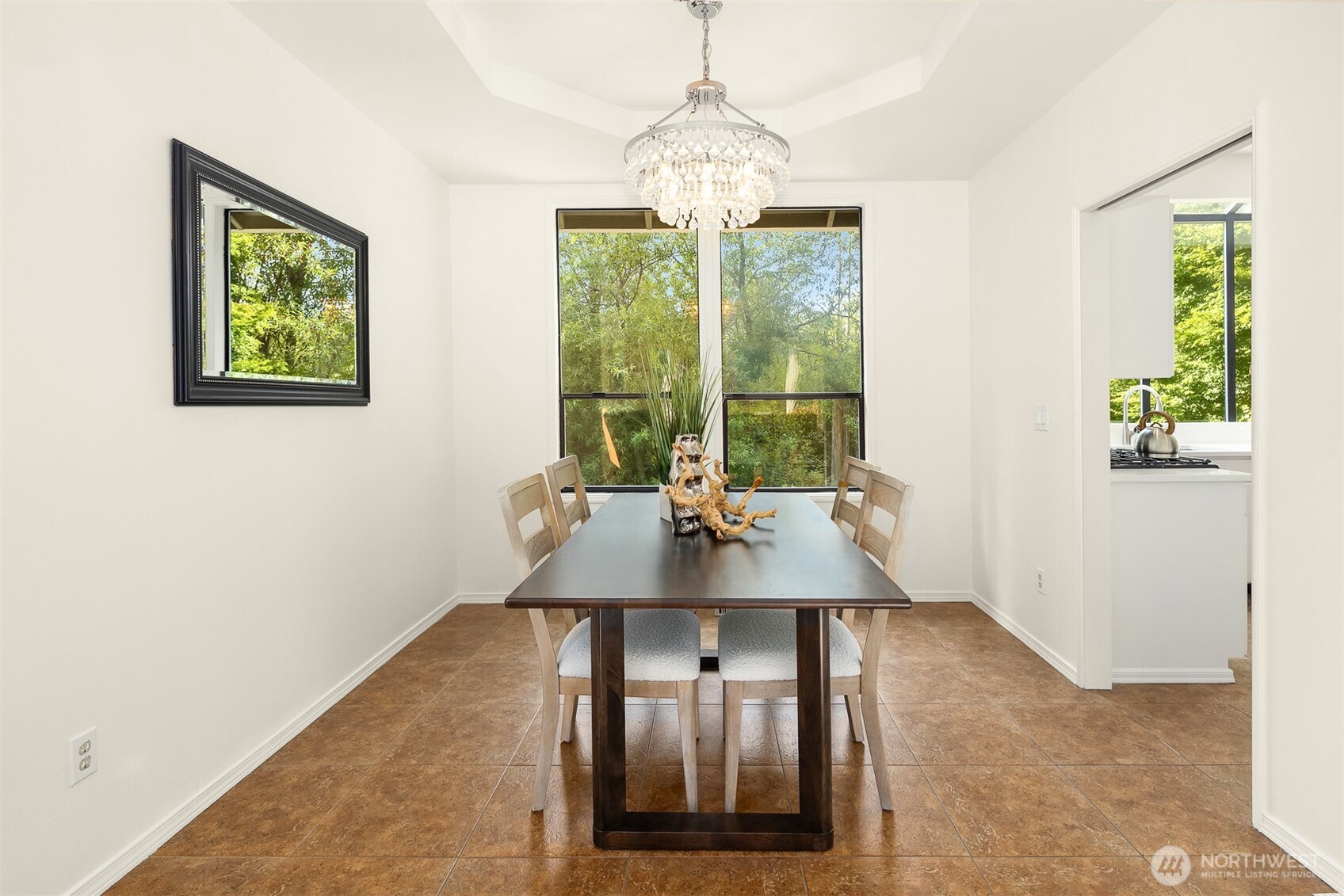 Dining room.