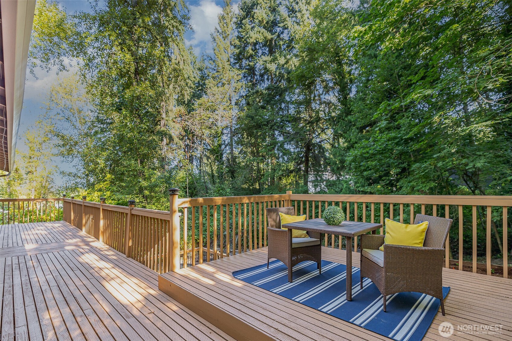 Large, private deck perfect for relaxing