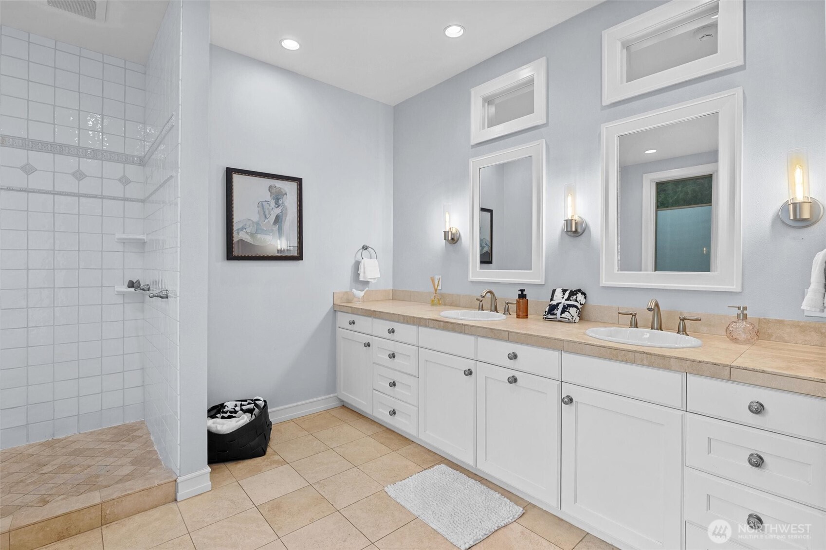Primary ensuite bathroom