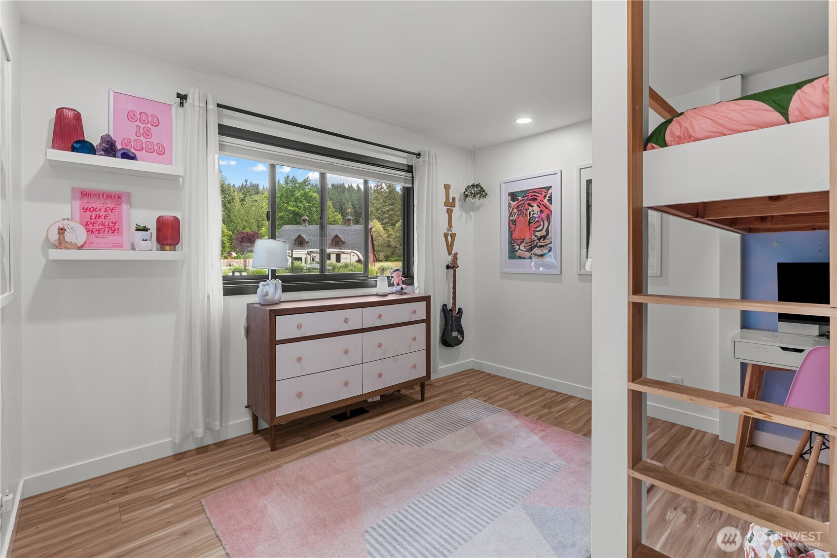 Third guest room on main.