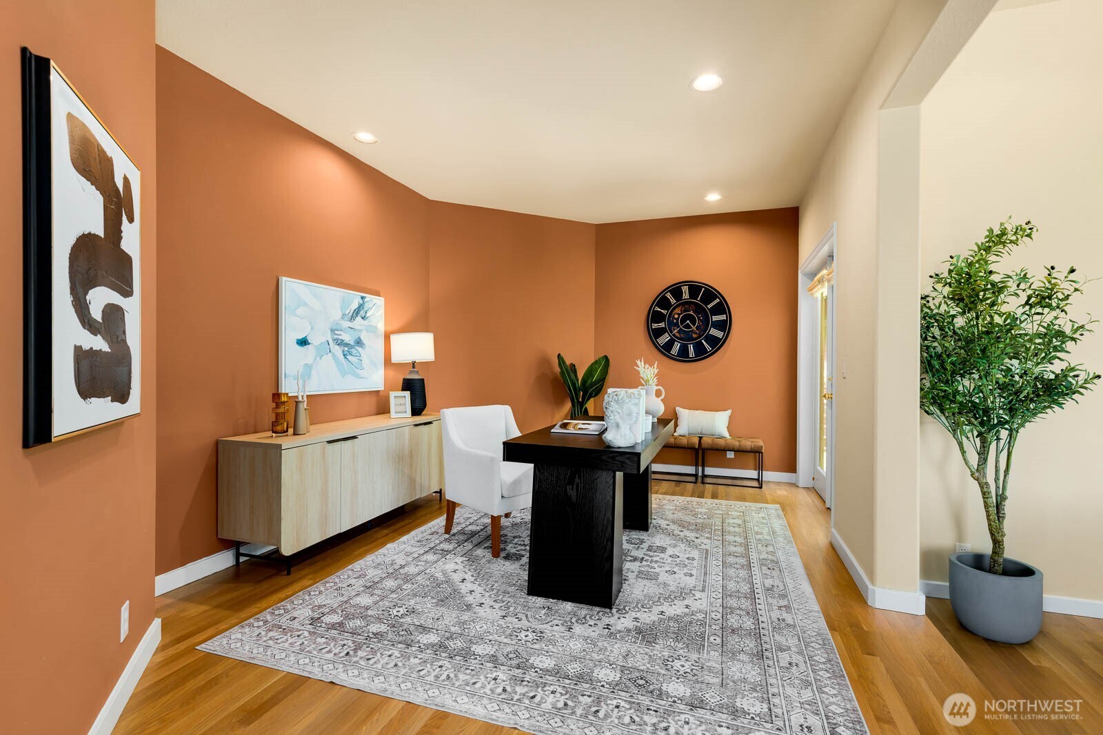 Den/Formal dining.