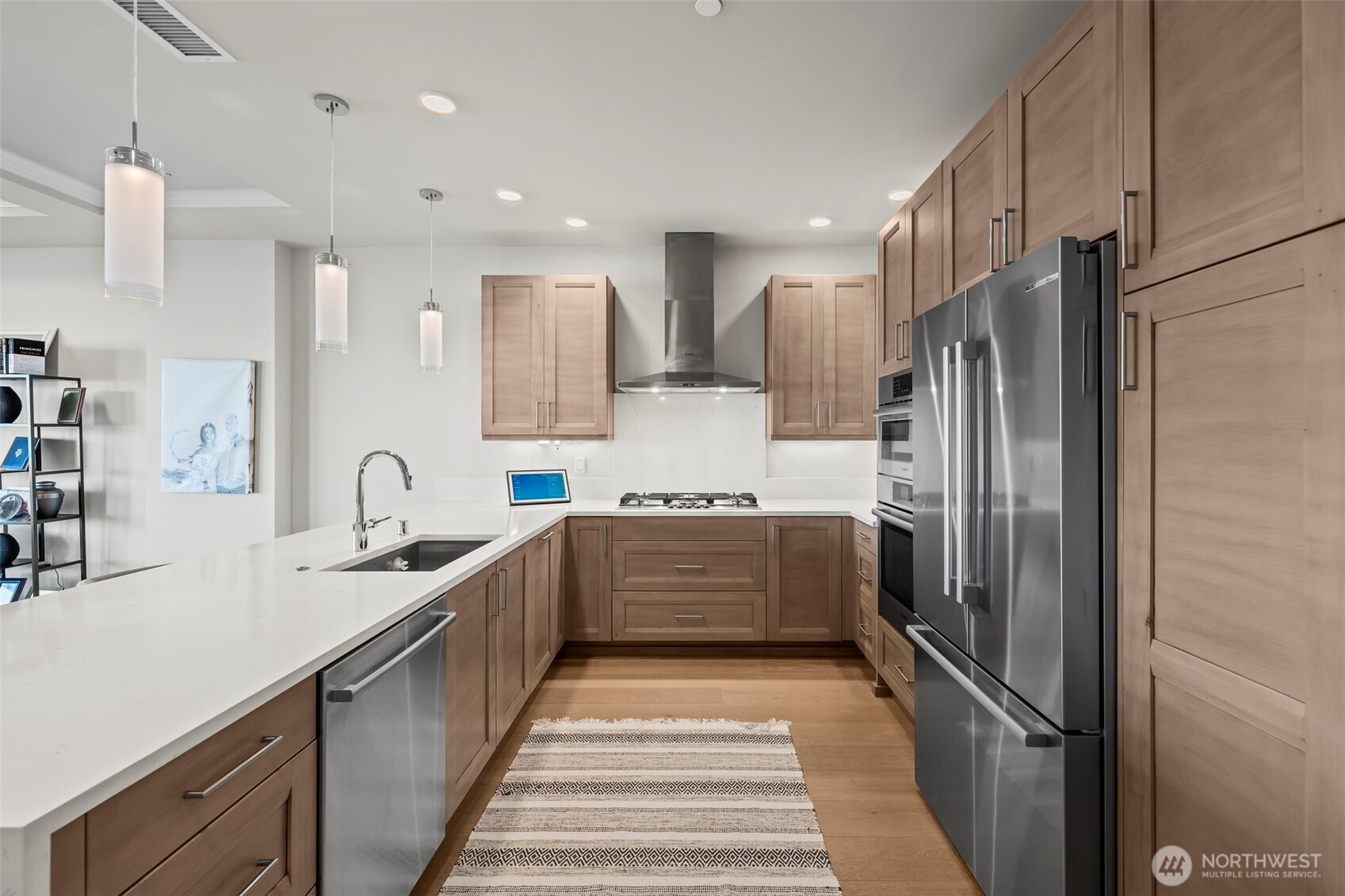 Whip up some delicious meals in this chef kitchen!