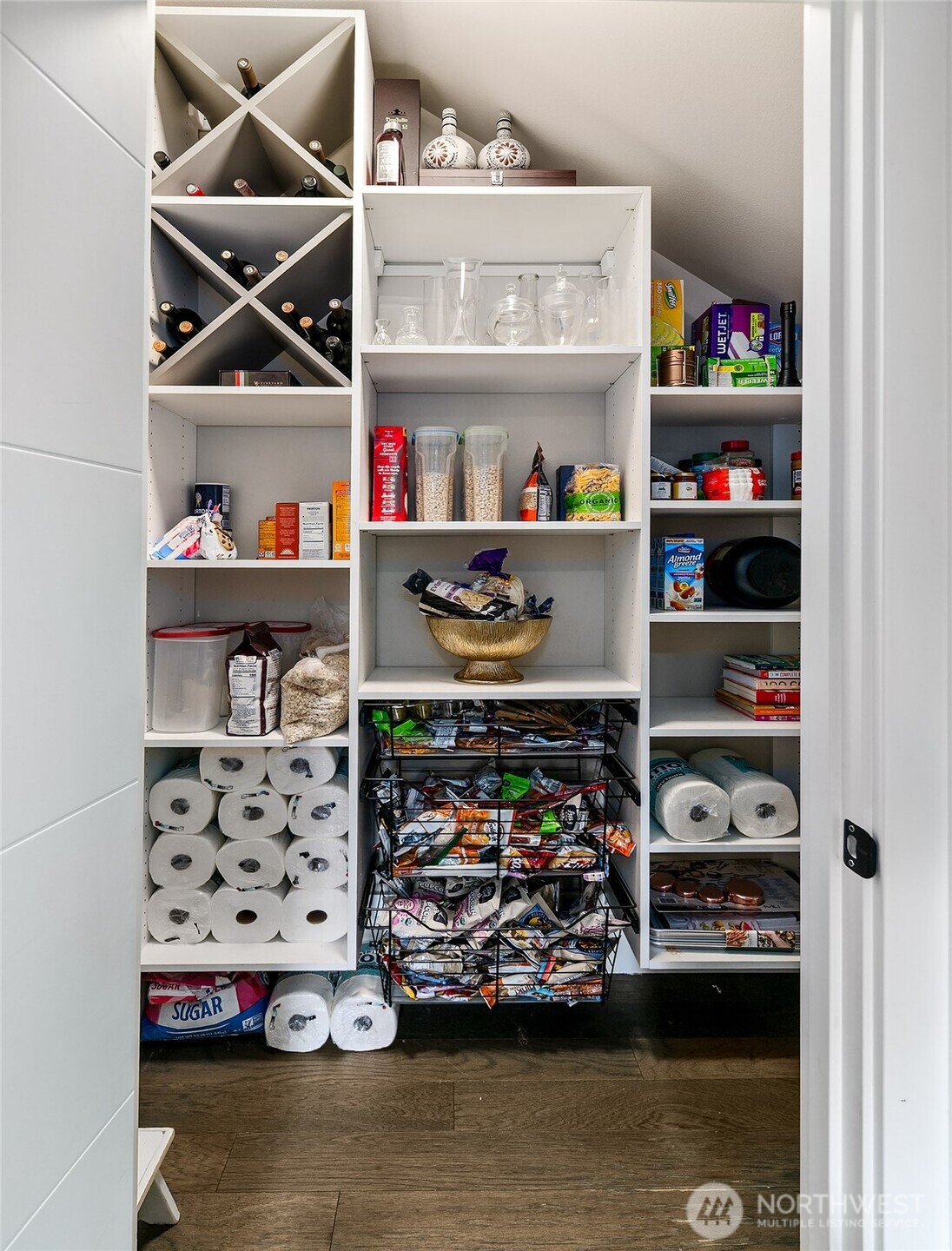 Awesome pantry space.