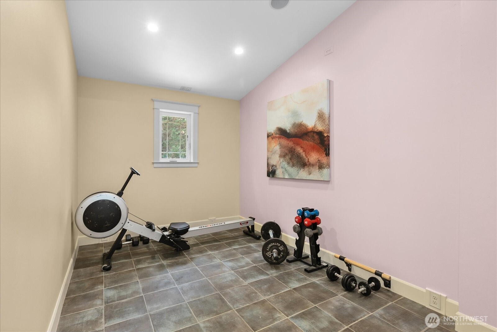 Another upstairs bonus room