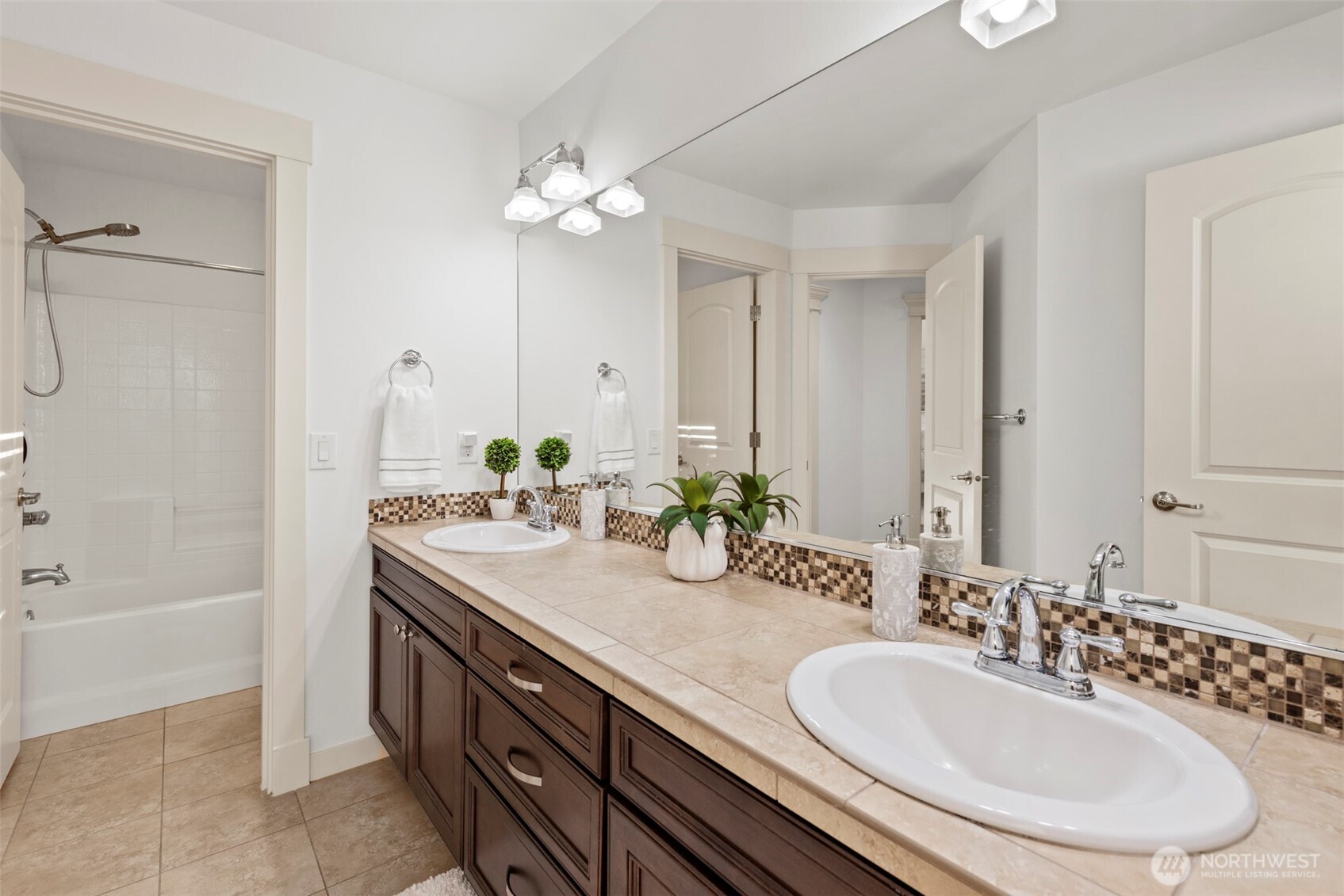 2nd full bathroom upstairs