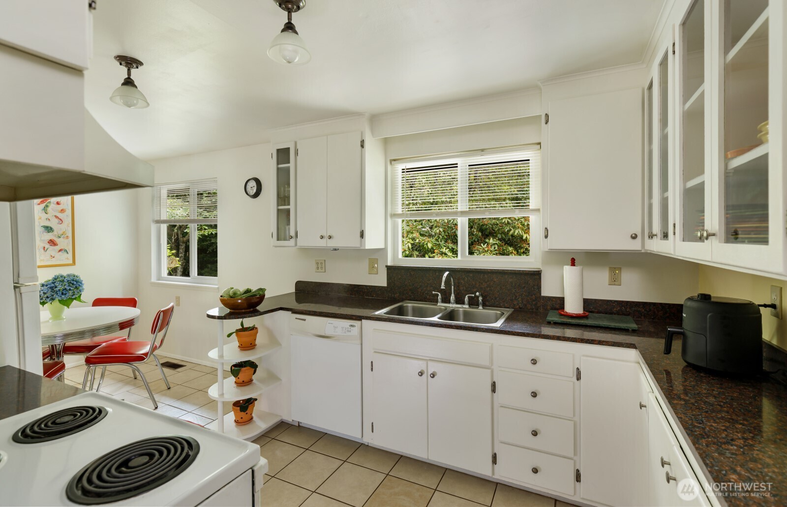 Light and Bright Kitchen with ample storage