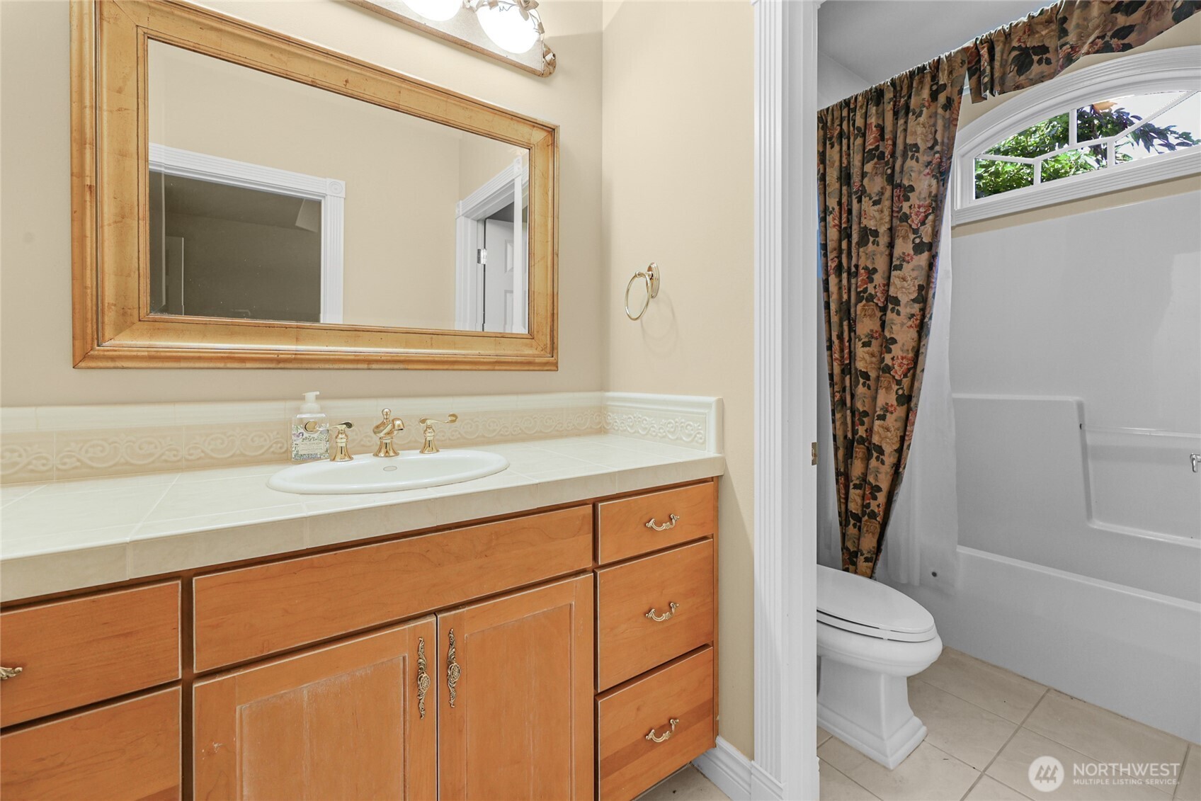 second primary bathroom