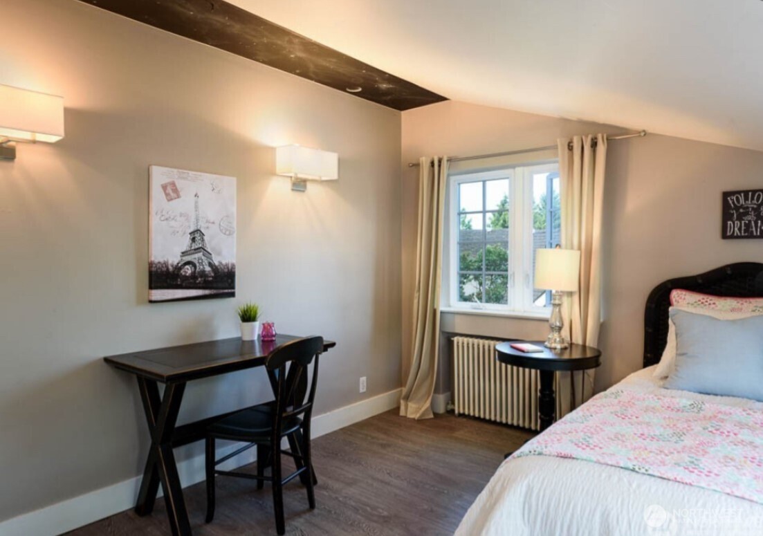 Bedroom 3@