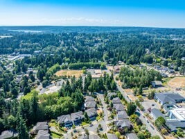 You'll be impressed the moment you walk in to the soaring ceilings, intricate millwork and molding and hardwood floors.