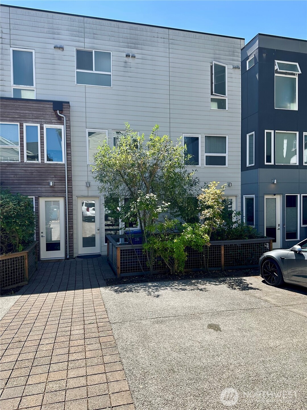 Off Street Parking in Alley