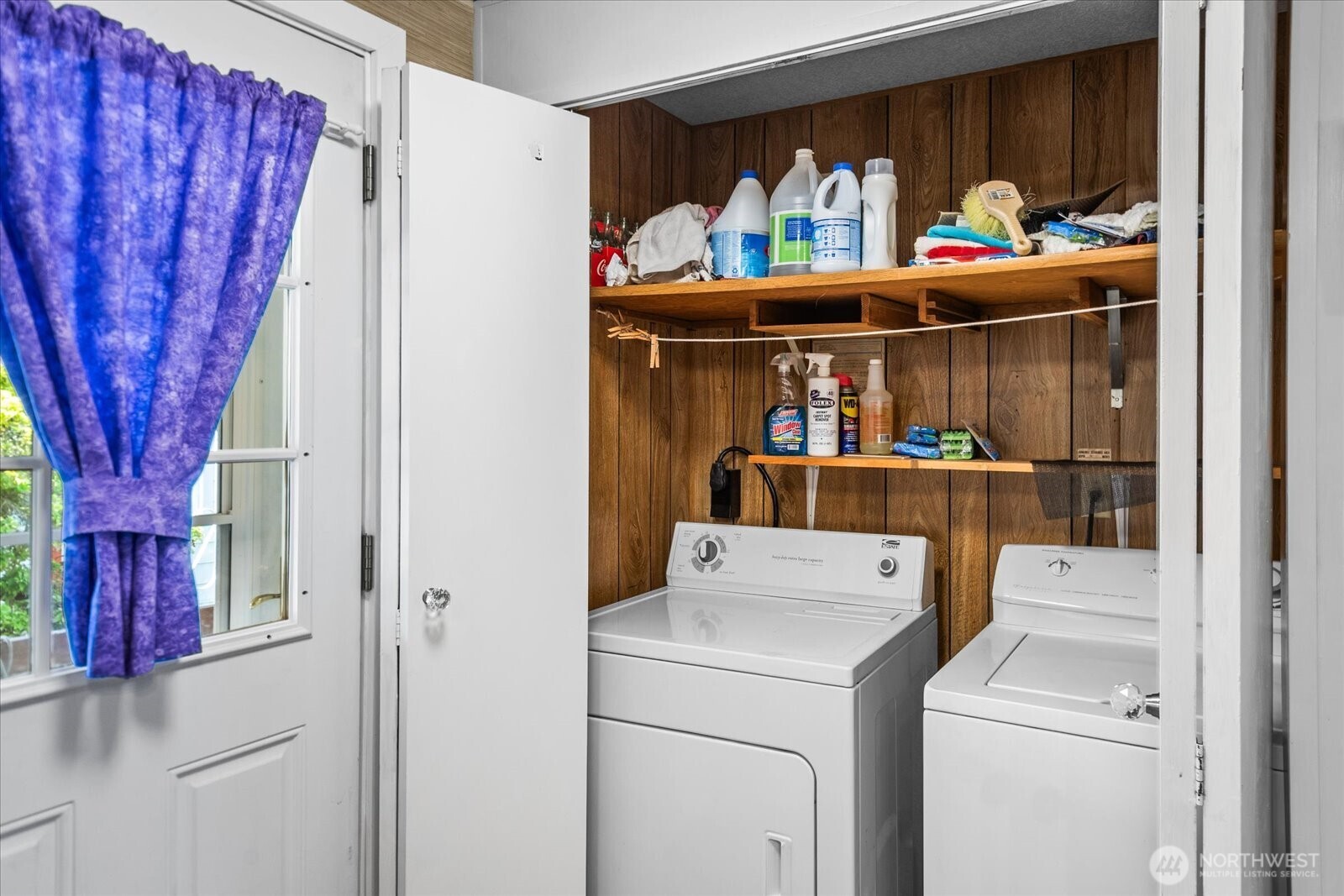 Wonderful 55+ community with parking and storage options available.