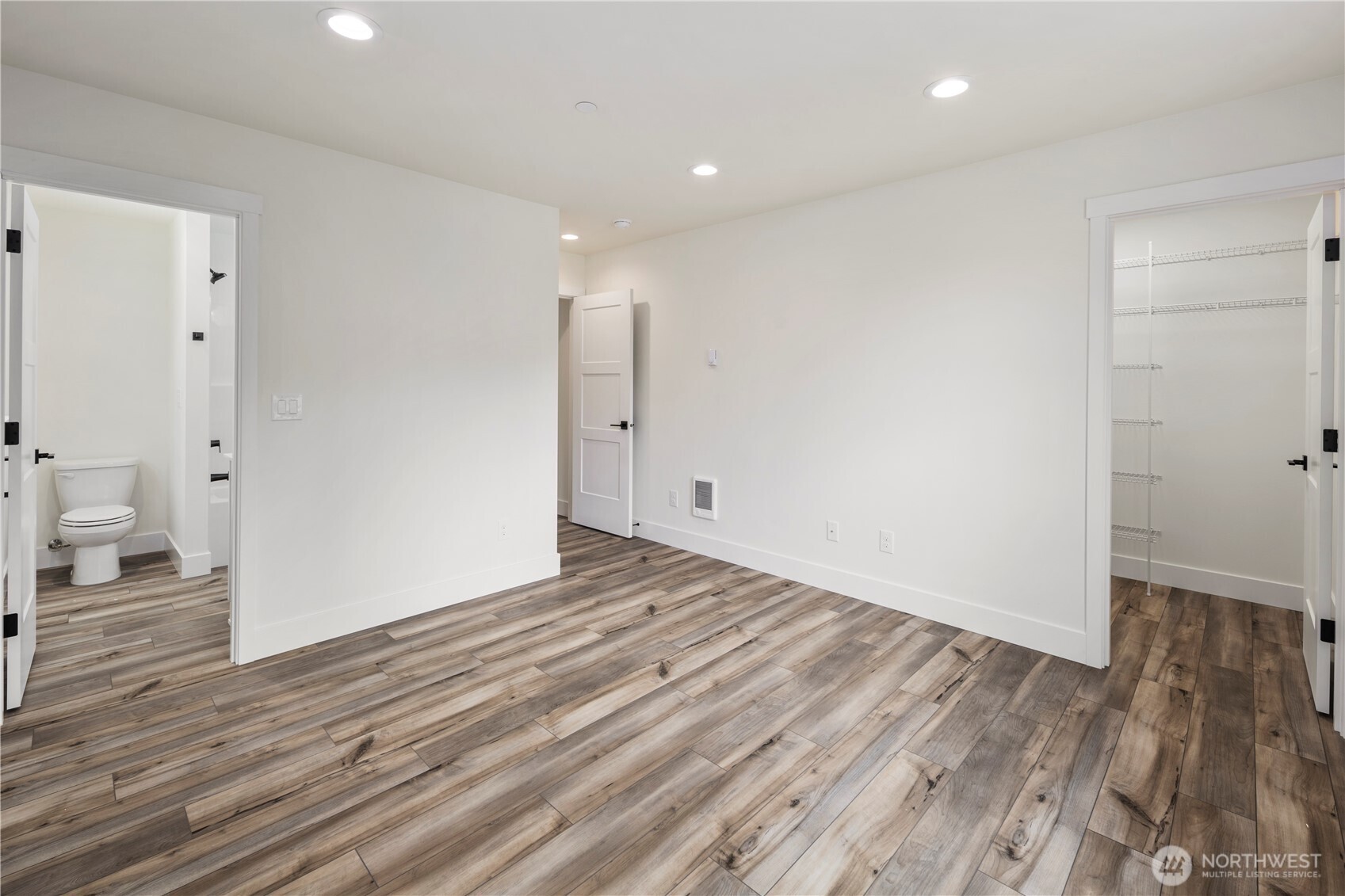 /NWM2417503/NWM2417503-15.jpg /NWM2417503/NWM2417503-15.jpg