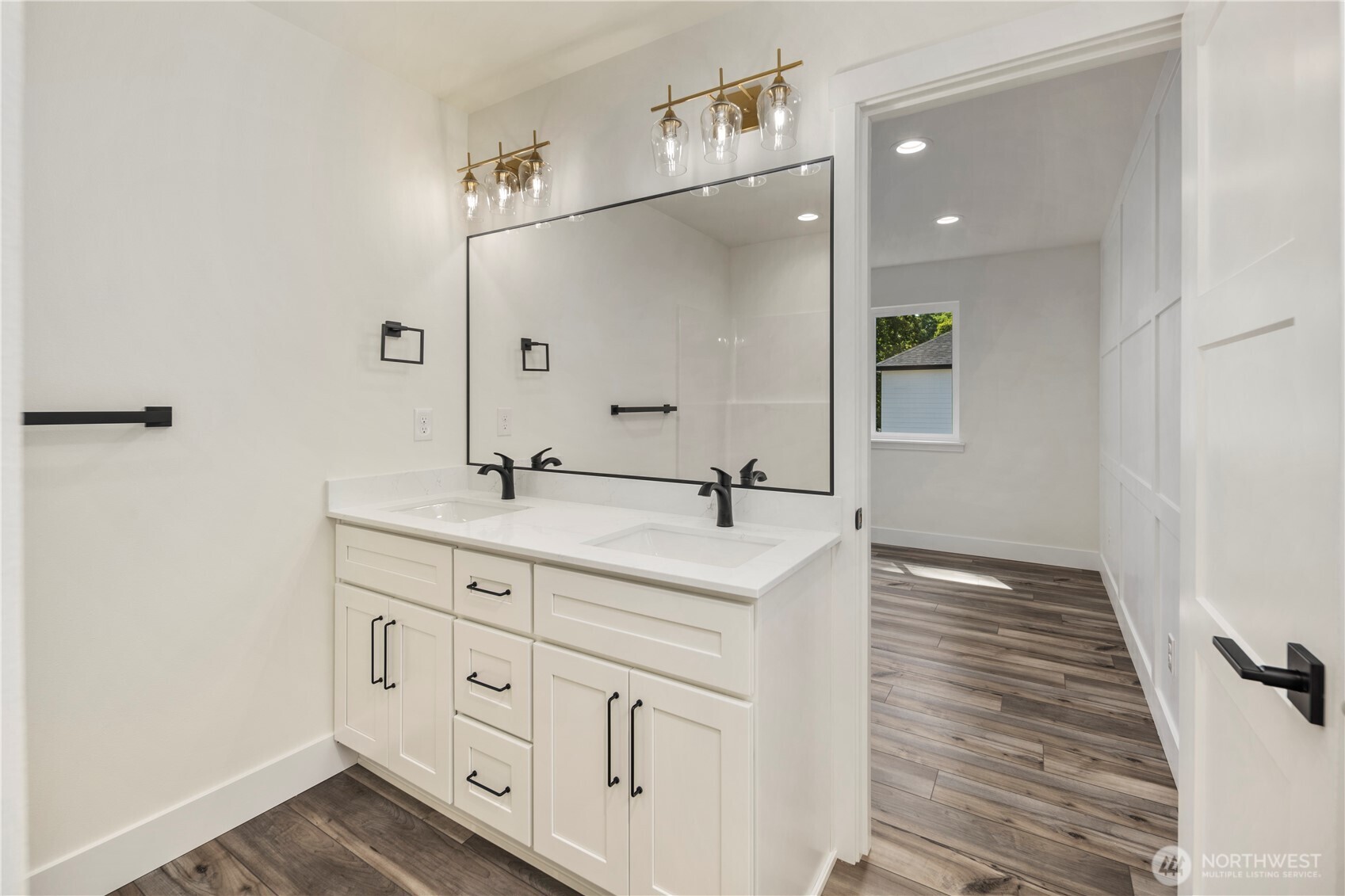 /NWM2417503/NWM2417503-17.jpg /NWM2417503/NWM2417503-17.jpg