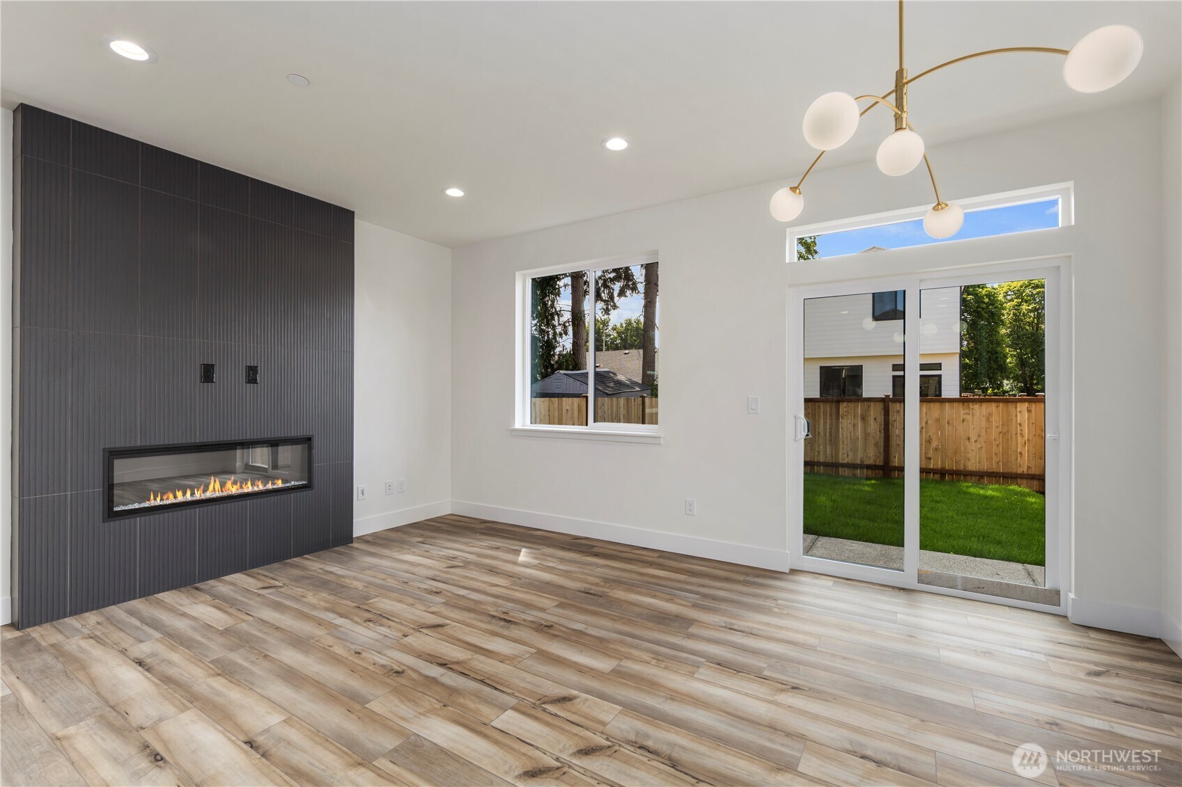 /NWM2417503/NWM2417503-2.jpg /NWM2417503/NWM2417503-2.jpg