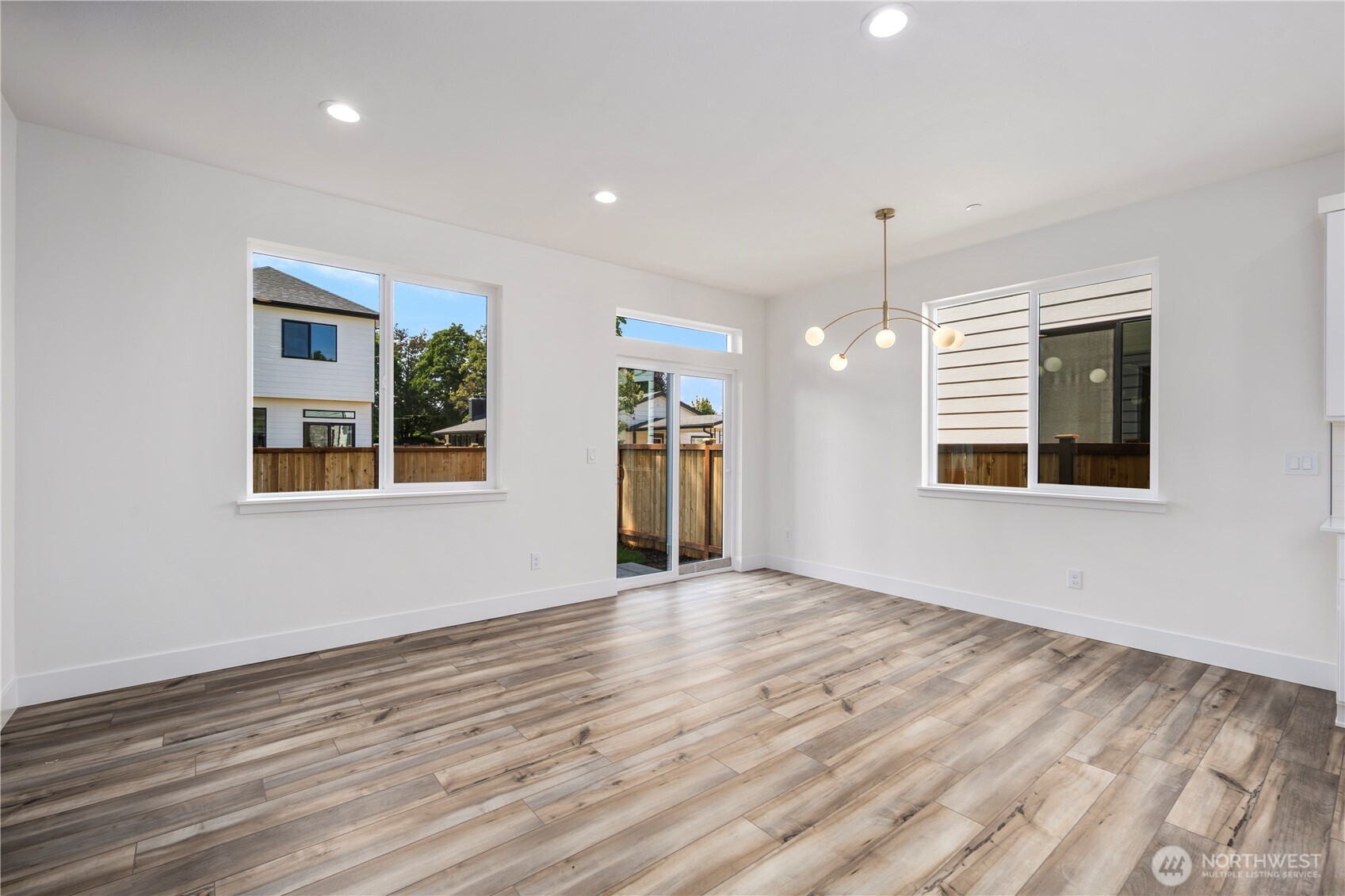 /NWM2417503/NWM2417503-8.jpg /NWM2417503/NWM2417503-8.jpg