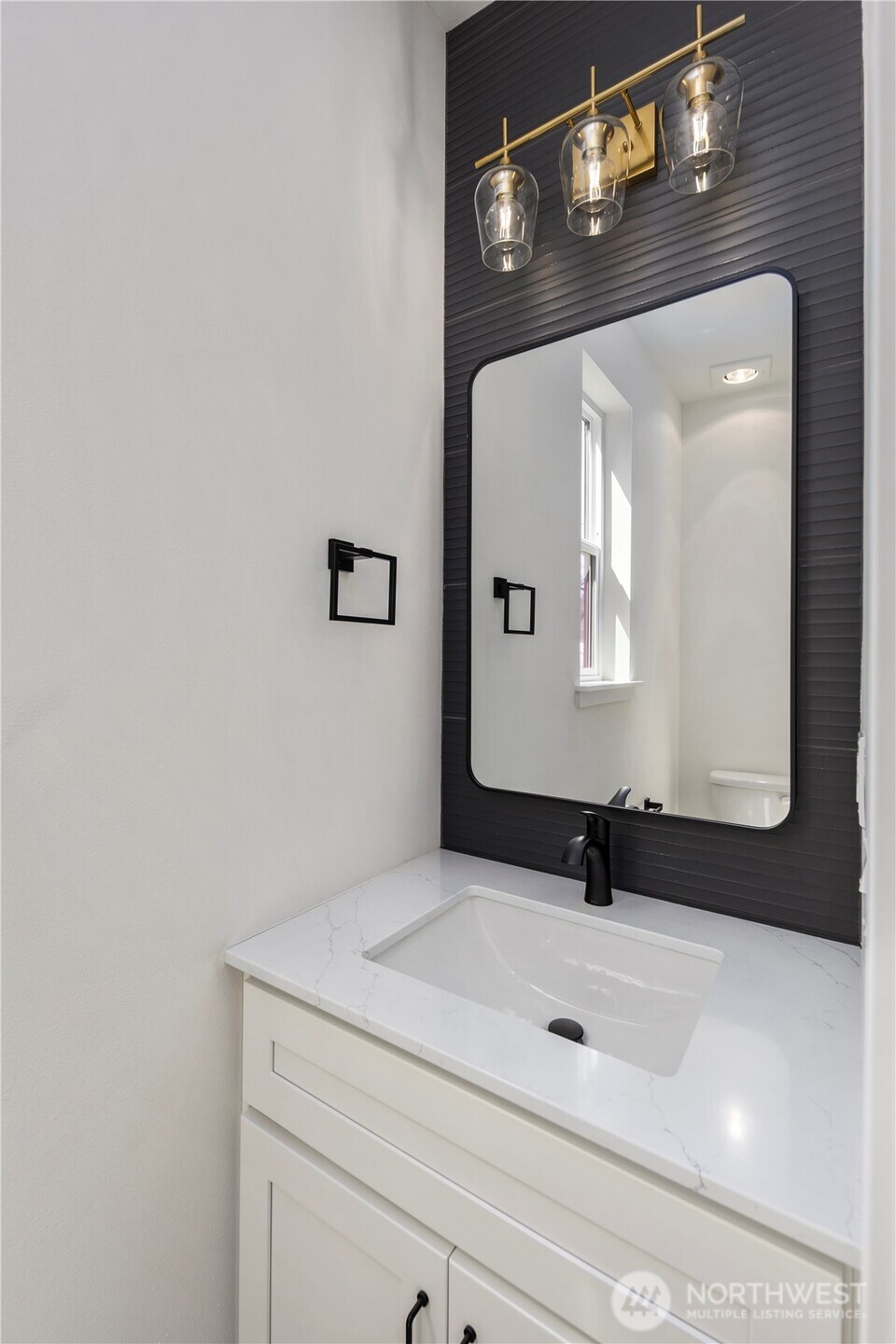 /NWM2417503/NWM2417503-9.jpg /NWM2417503/NWM2417503-9.jpg