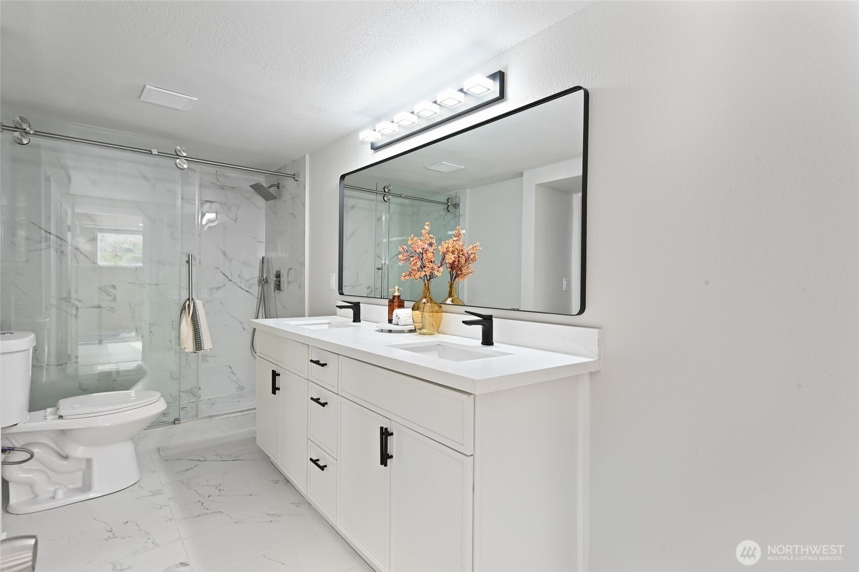 Continental Ensuite Lower