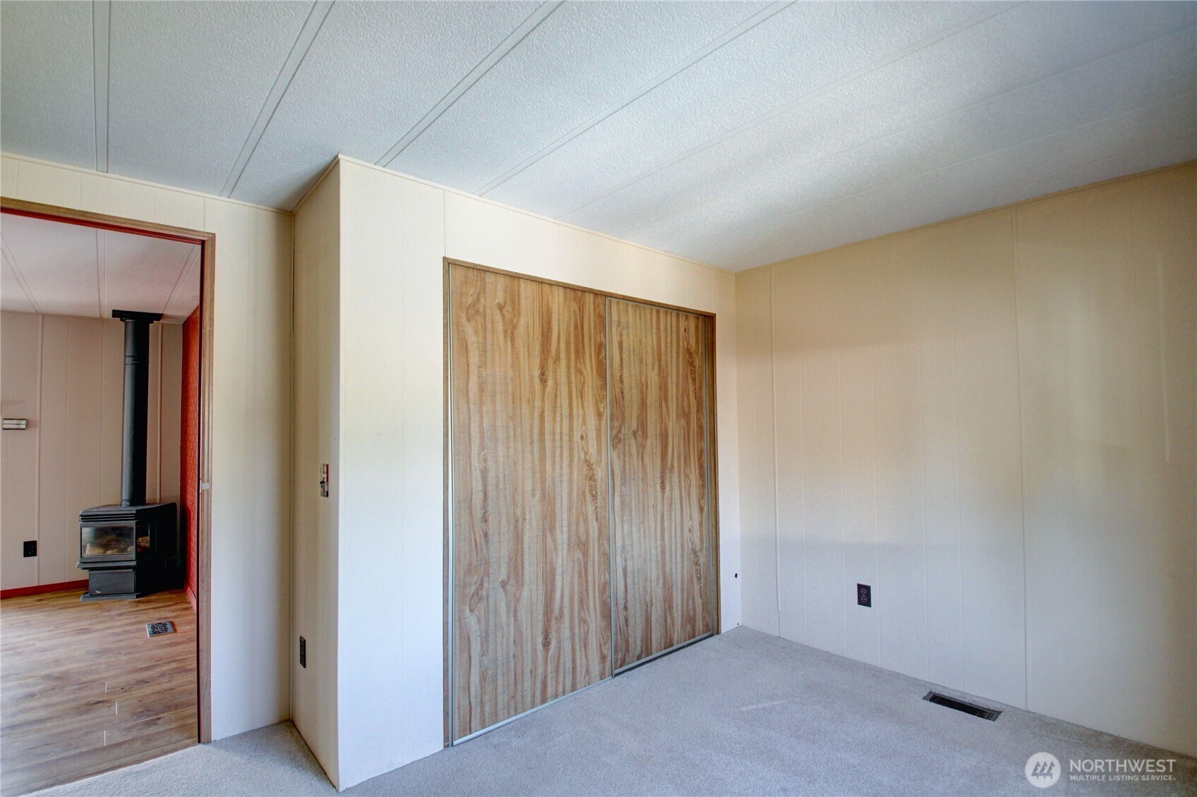 Guest room/office or hobby space.