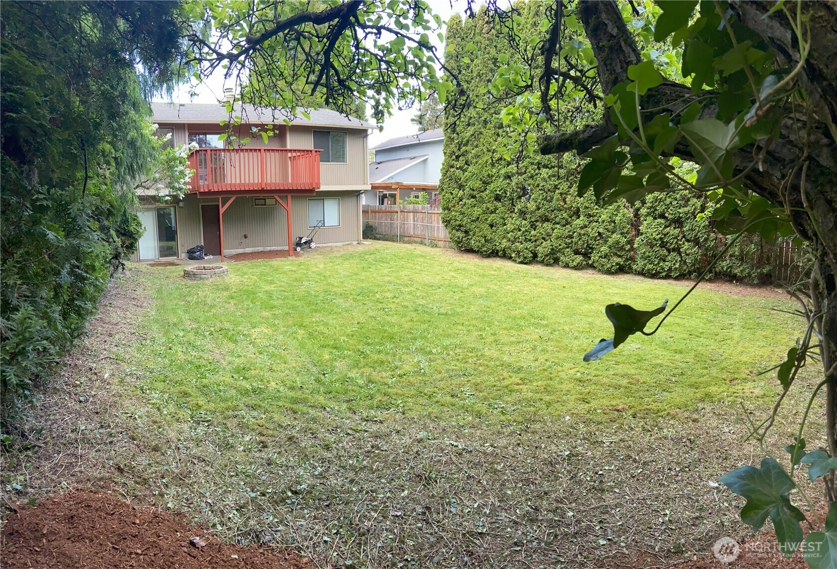 Lawn has been mowed and the beds refreshed with new mulch.