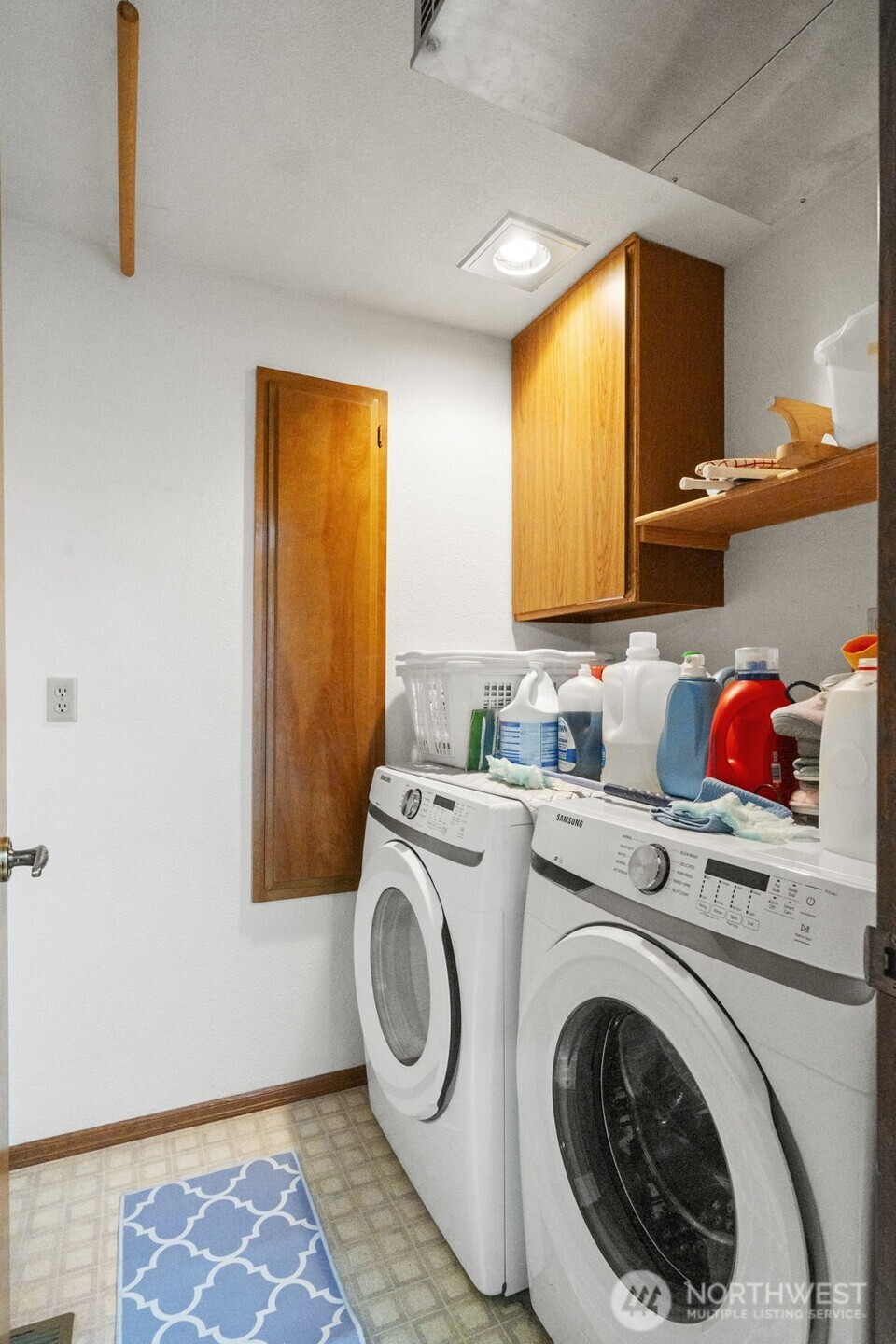 Laundry Machines Included