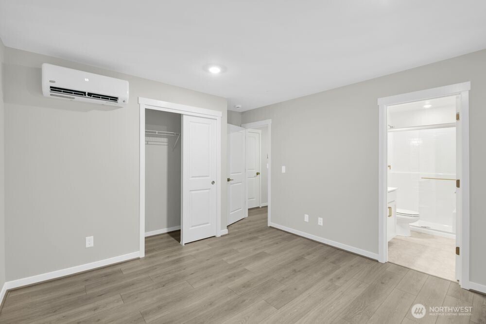 13216 NE 127th Unit B ~ Ready Now