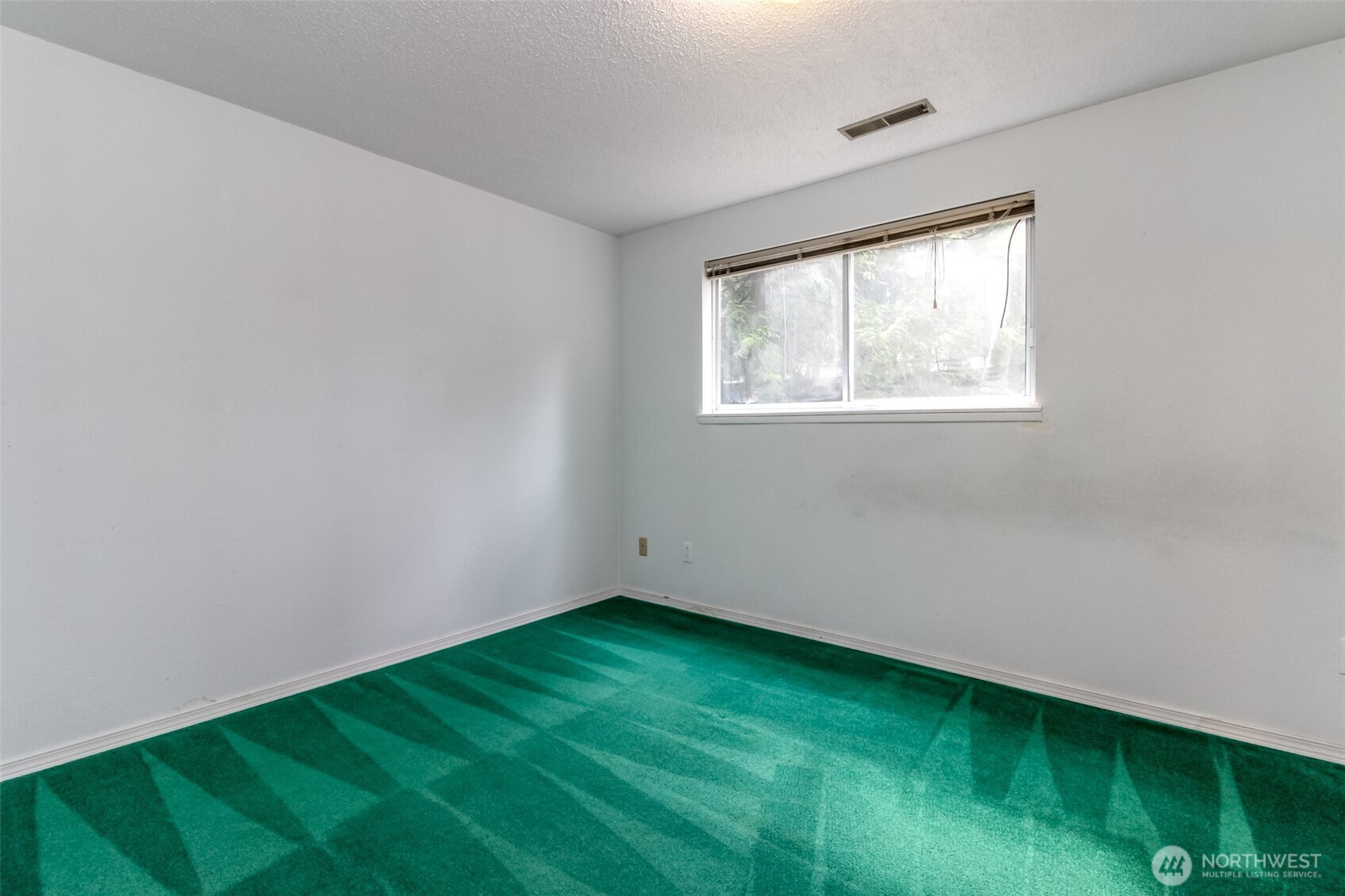 XL Laundry/Utility Room