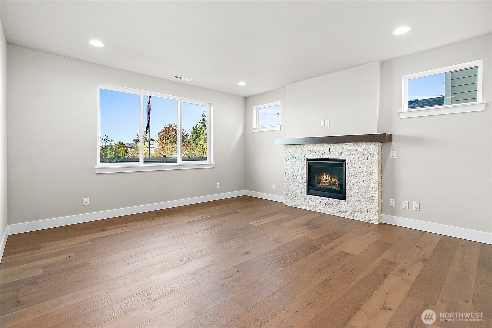 Photos are for representation purposes only.