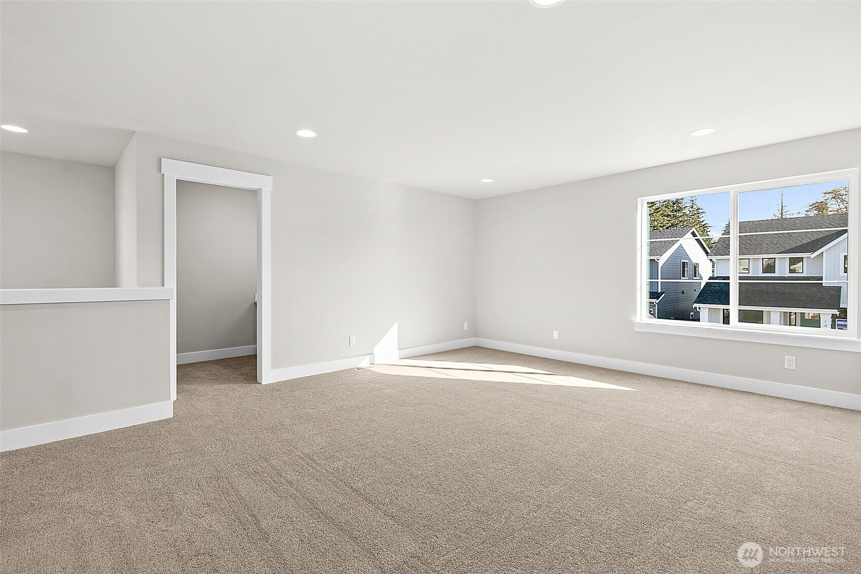 Photos are for representation purposes only.