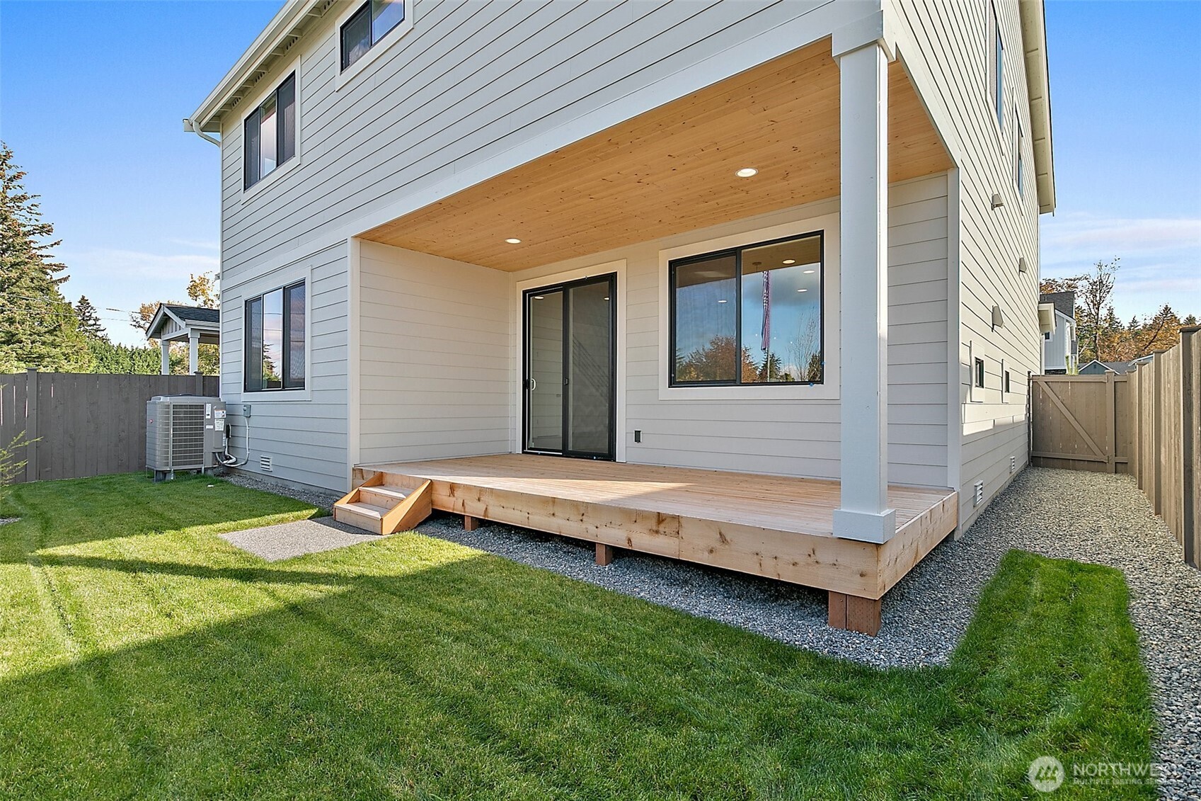 Photos are for representation purposes only.