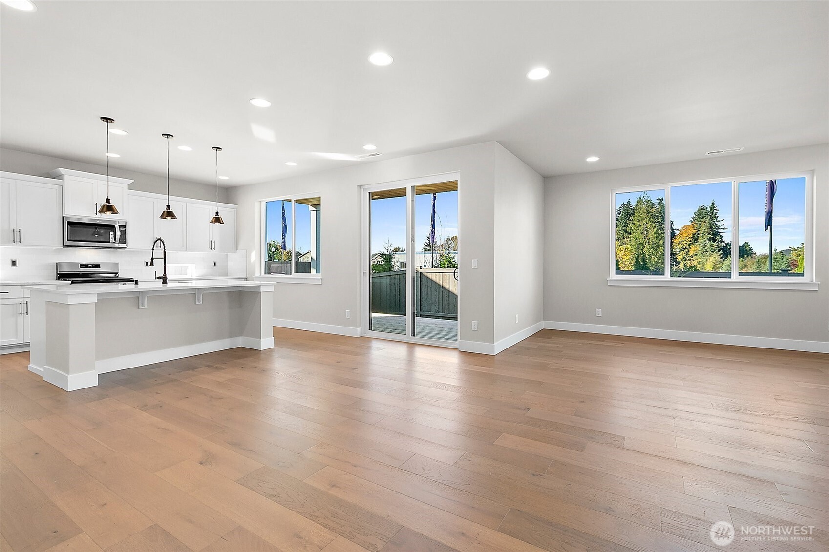 Photos are for representation purposes only.