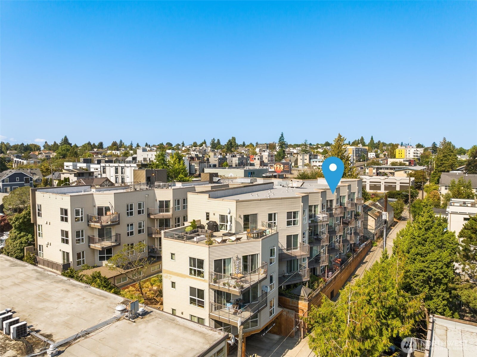 The well-managed, pet-friendly building is highly desirable, with no rental cap, offering flexibility for both owners and investors.