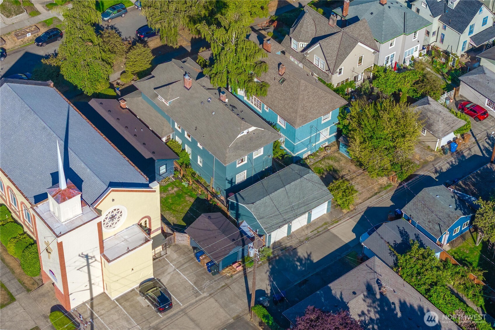 Approach to condo from J Street