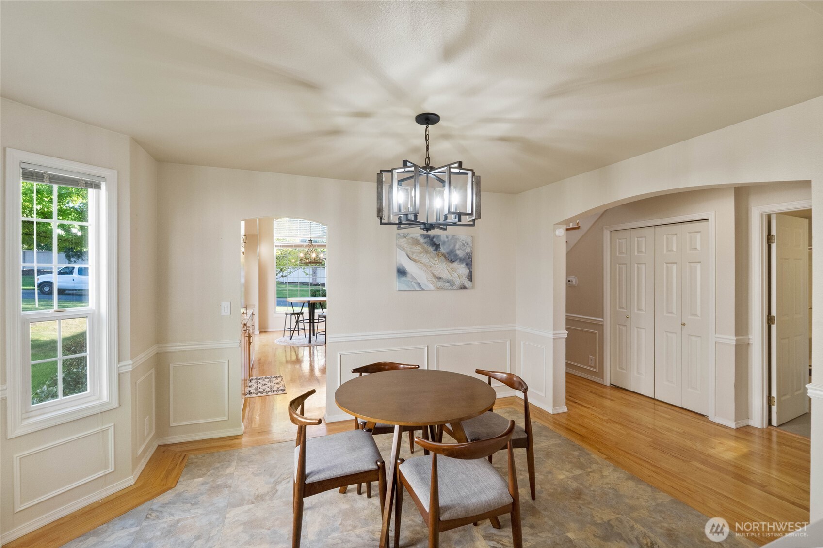 gas fireplace, so cozy