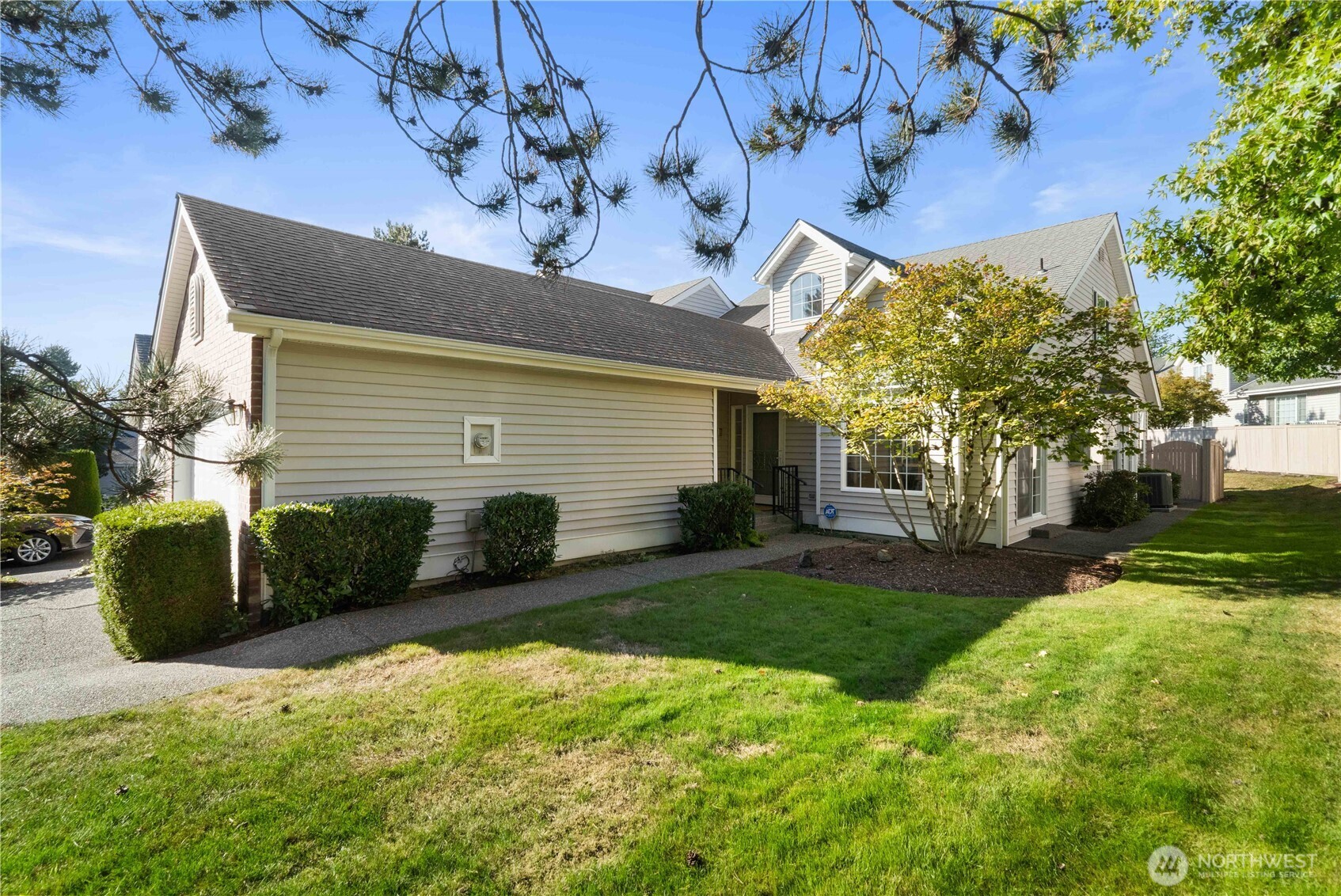 main floor laundry w/ sink and storage