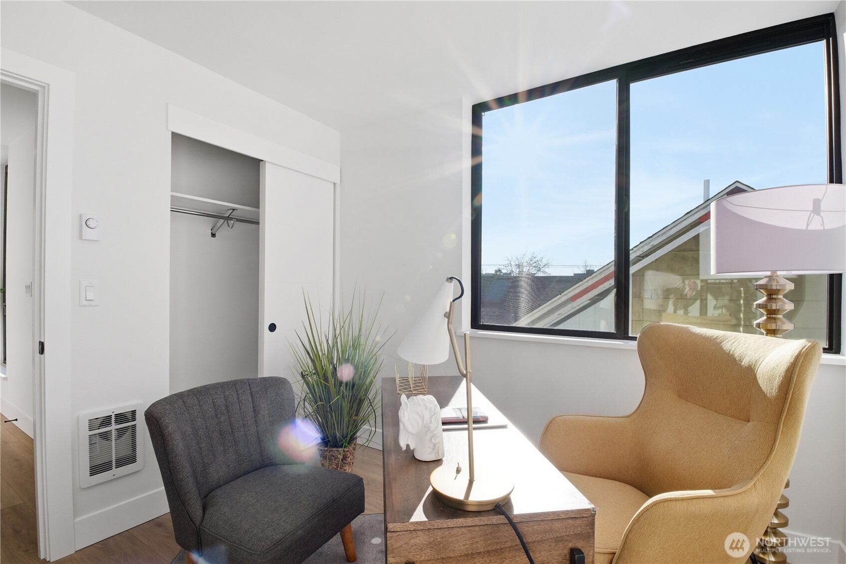 Upper Level Guest Bedroom/Office