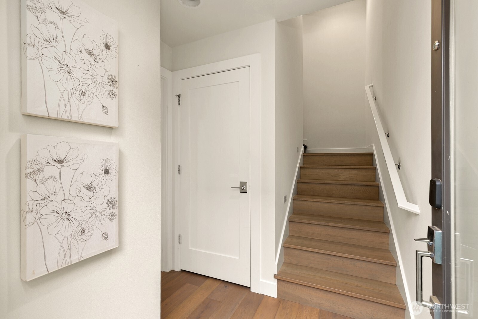 Entry level en suite bathroom