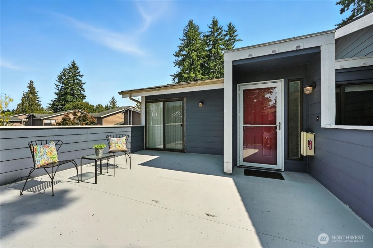 Beautiful and welcoming patio