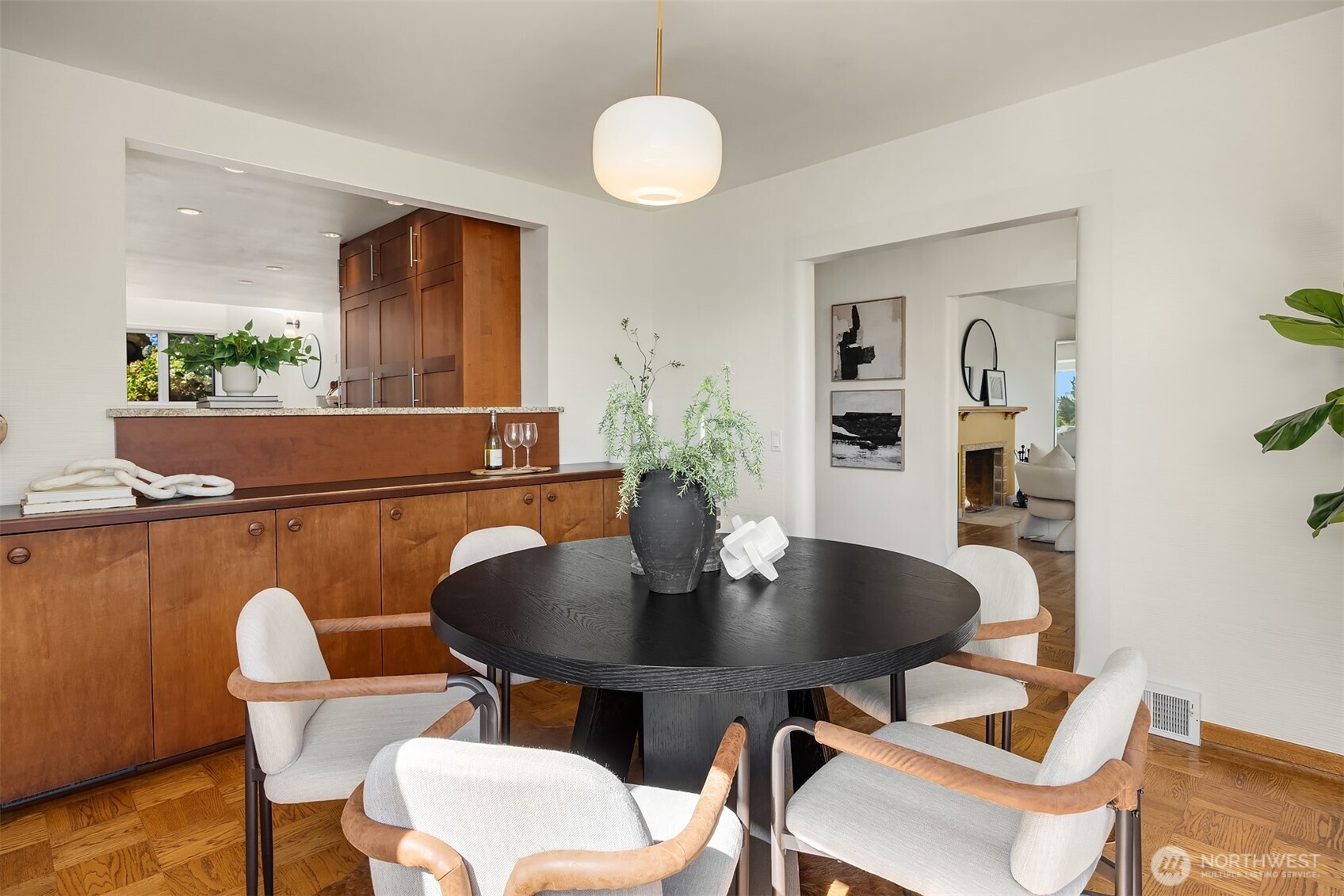 Classic, midcentury built-ins