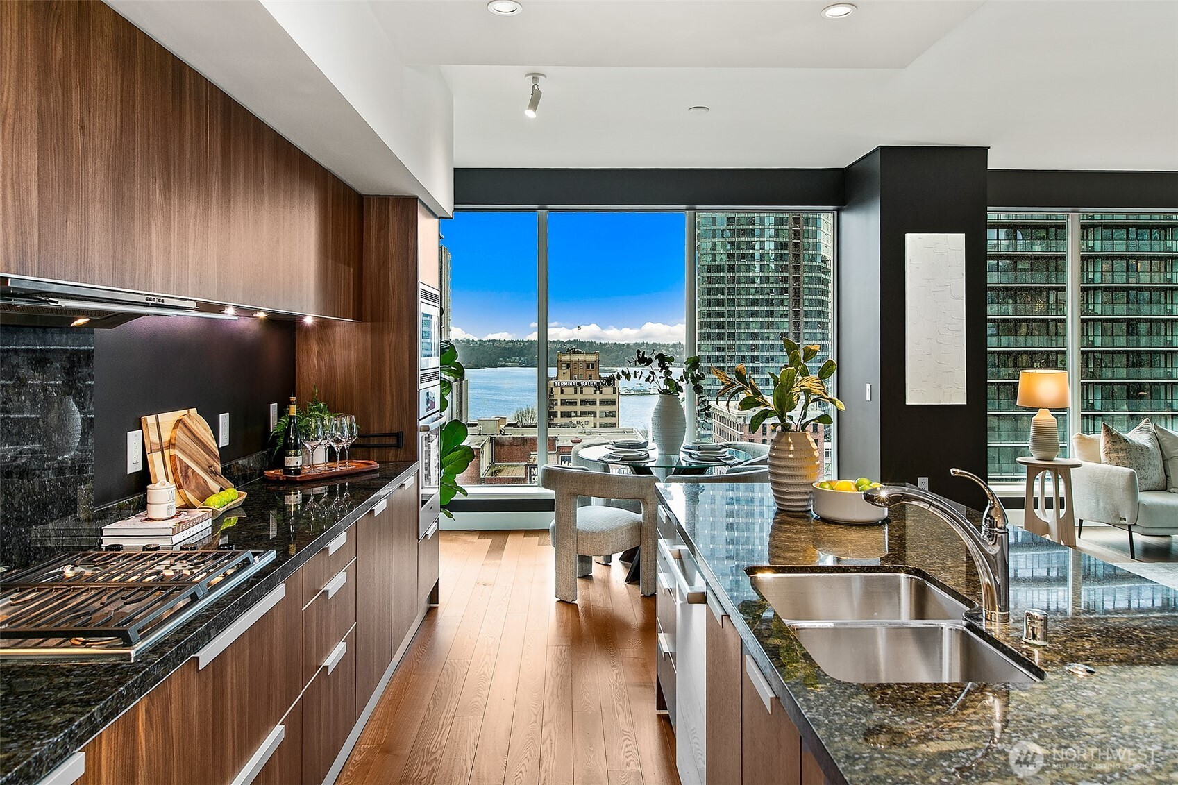 wall color has been virtually staged show neutral color