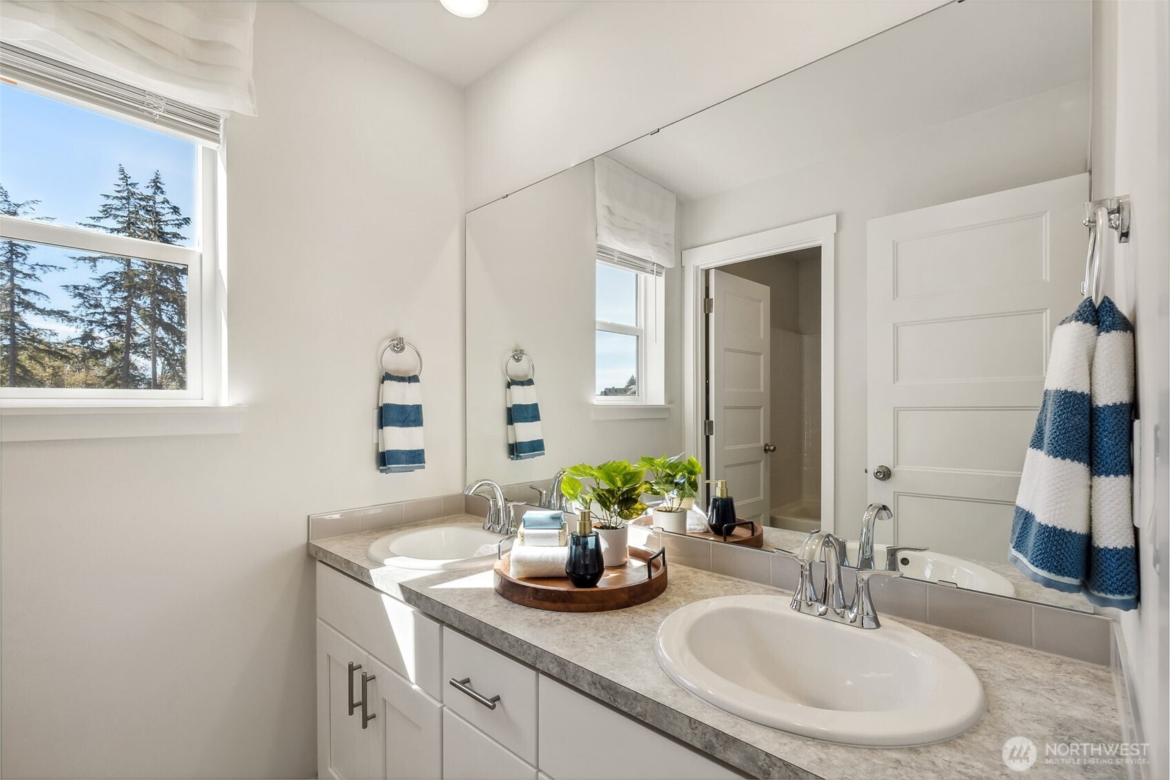 **Lot 32 is a presale** Photos of of the same floorplan in the same community. Some features, colors and specs may vary**