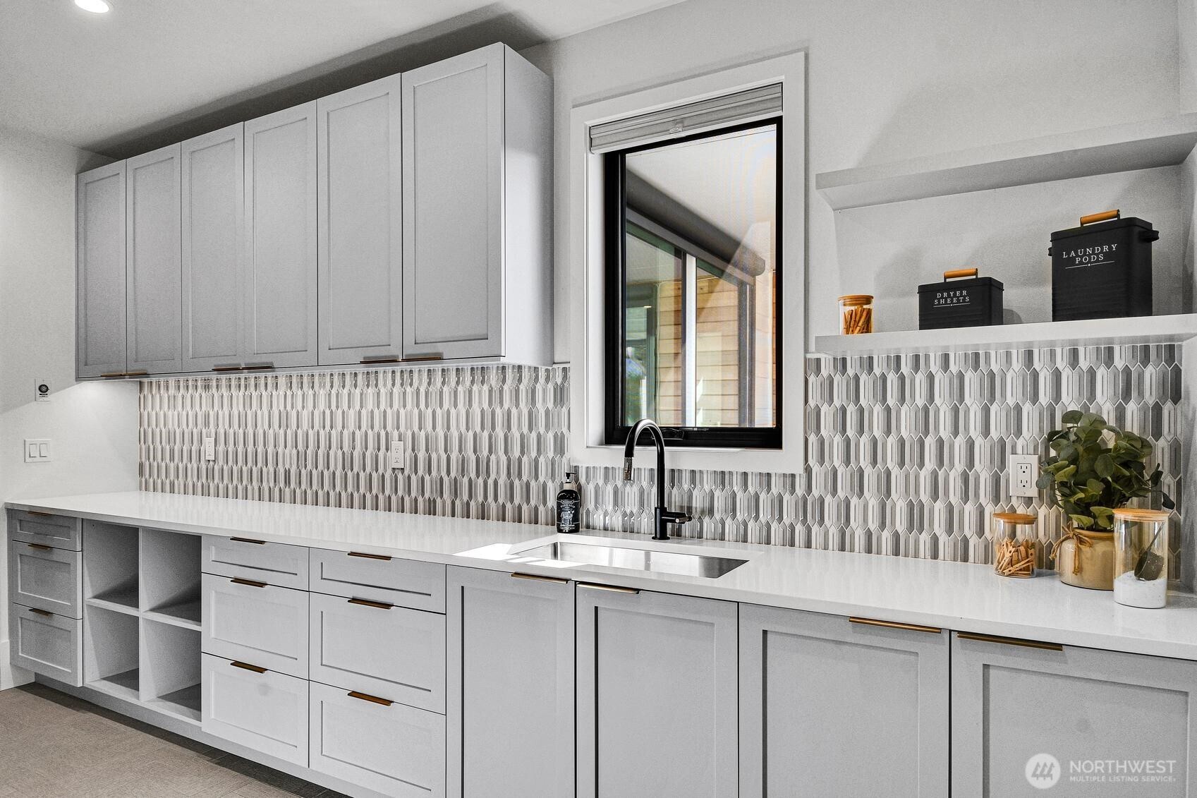 Upper level laundry room