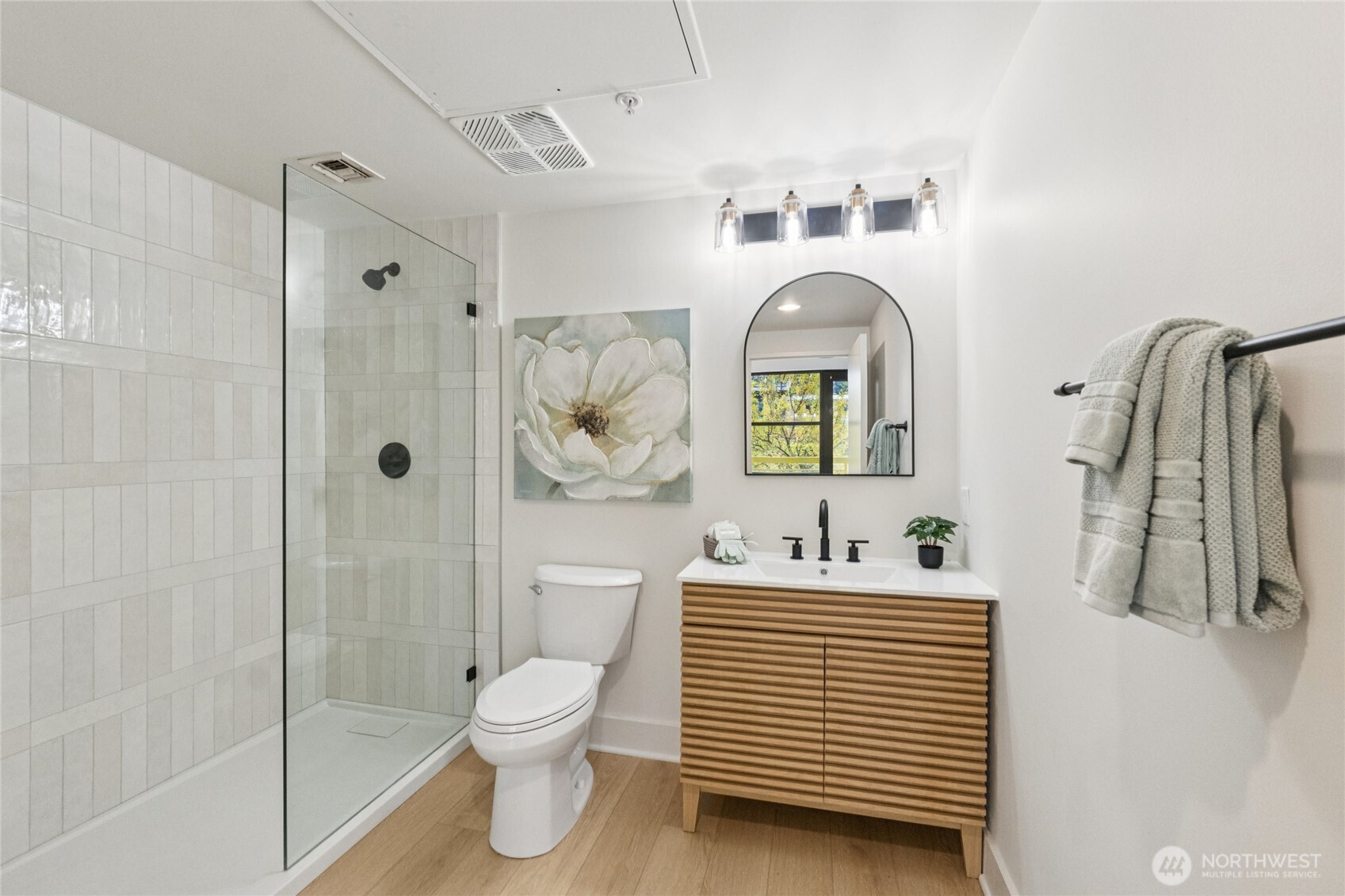 /NWM2441424/NWM2441424-19.jpg /NWM2441424/NWM2441424-19.jpg