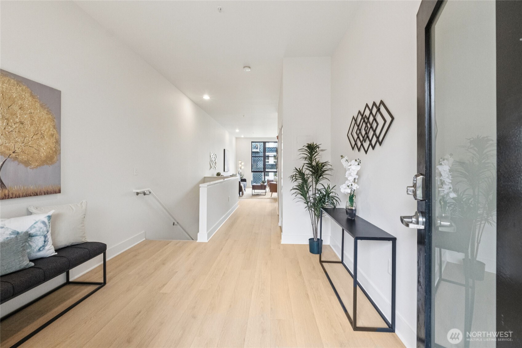 /NWM2441424/NWM2441424-3.jpg /NWM2441424/NWM2441424-3.jpg