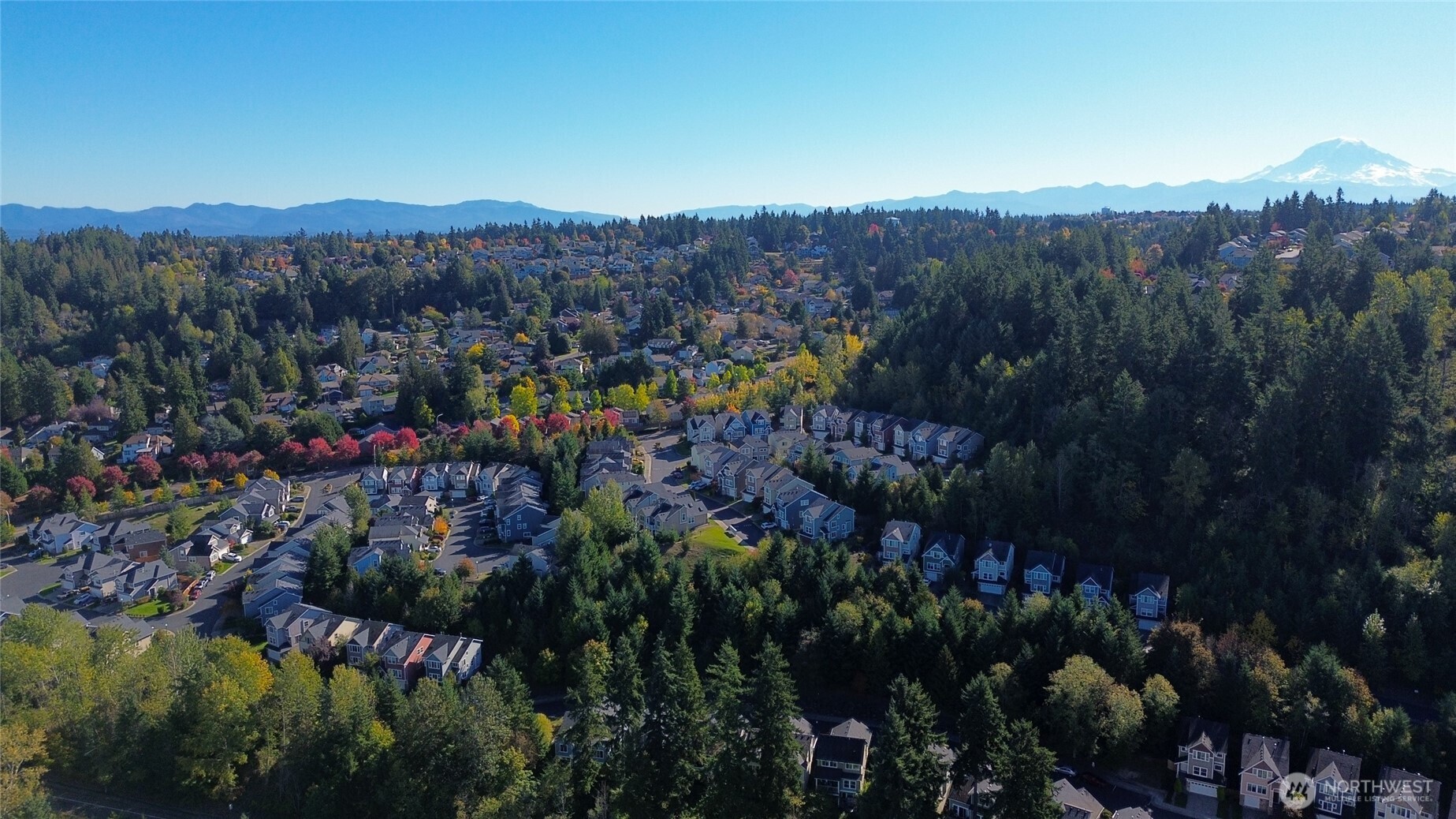 Mt Rainier in the background towards the right, this neighborhood of Vista Heights is adjacent to the Lakeland Hills neighborhood which has a large park and ball field for the public to access.