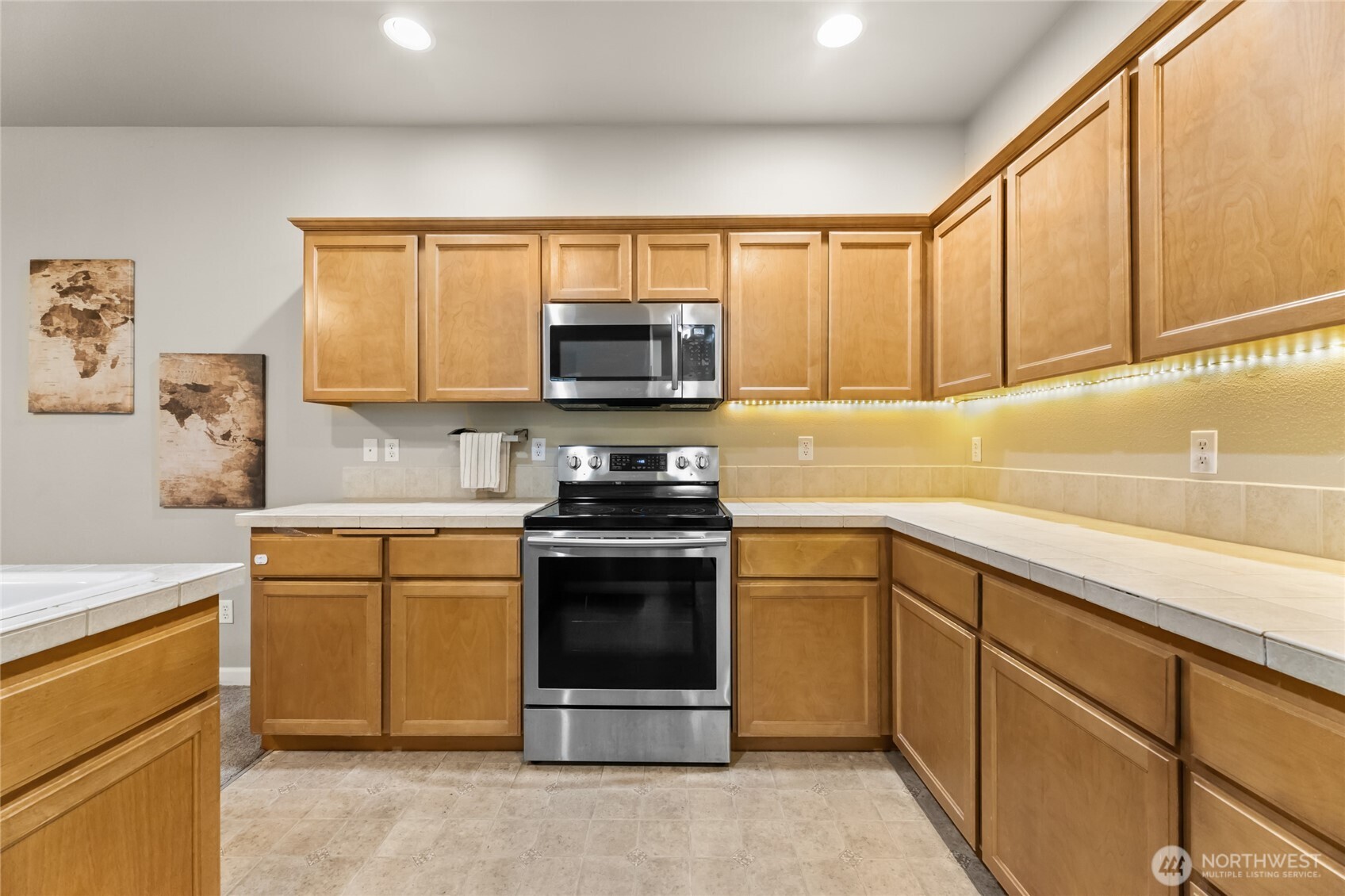 Spacious kitchen with appliances included