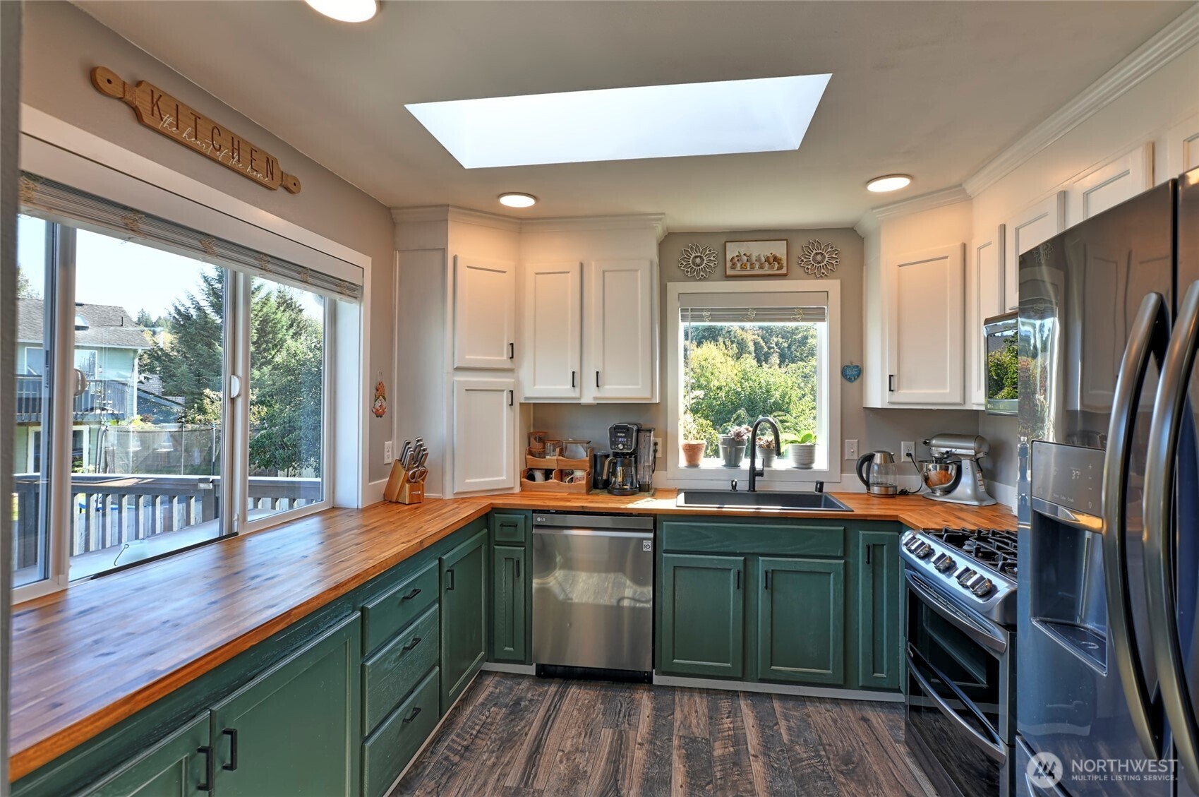 Kitchen... Kitchen...